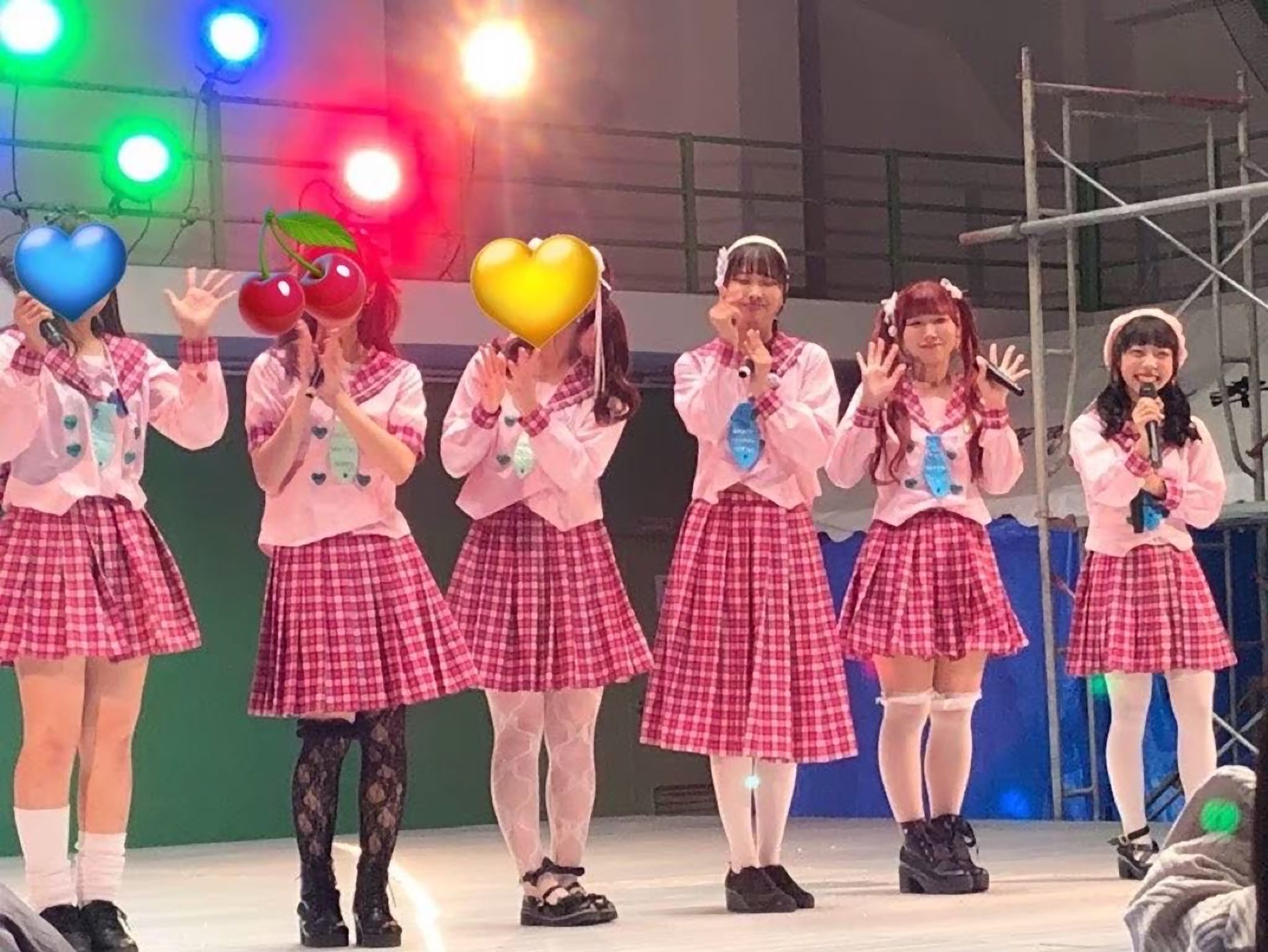 大好きな“推し”の踊りを完コピする青春…全国の大学に広がる「アイドルコピーダンスサークル」　大阪公立大「にゃん恋」に聞いた、彼女たちの“原動力”-1