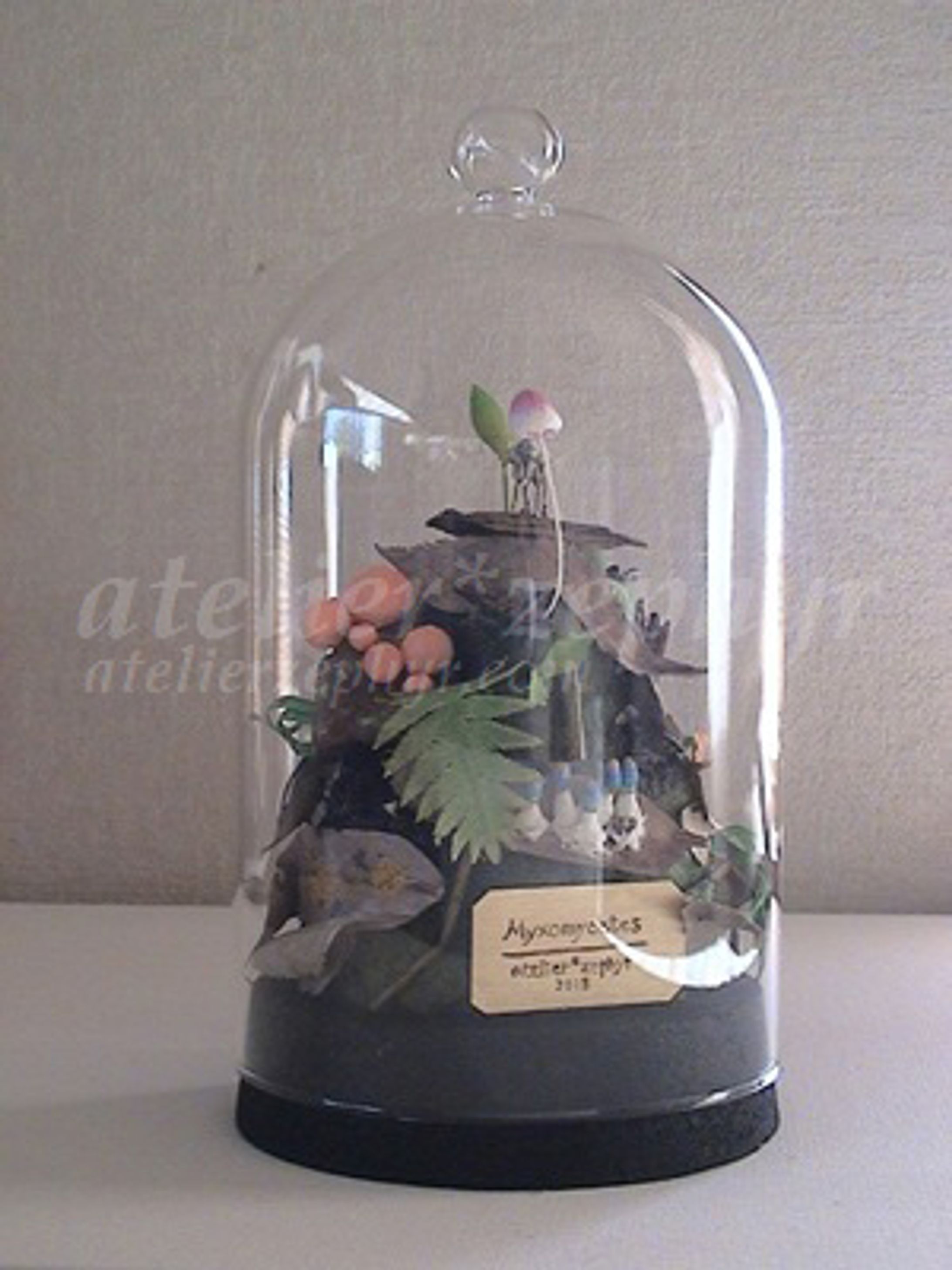 ガラスボトル・ガラスドーム立体作品-1