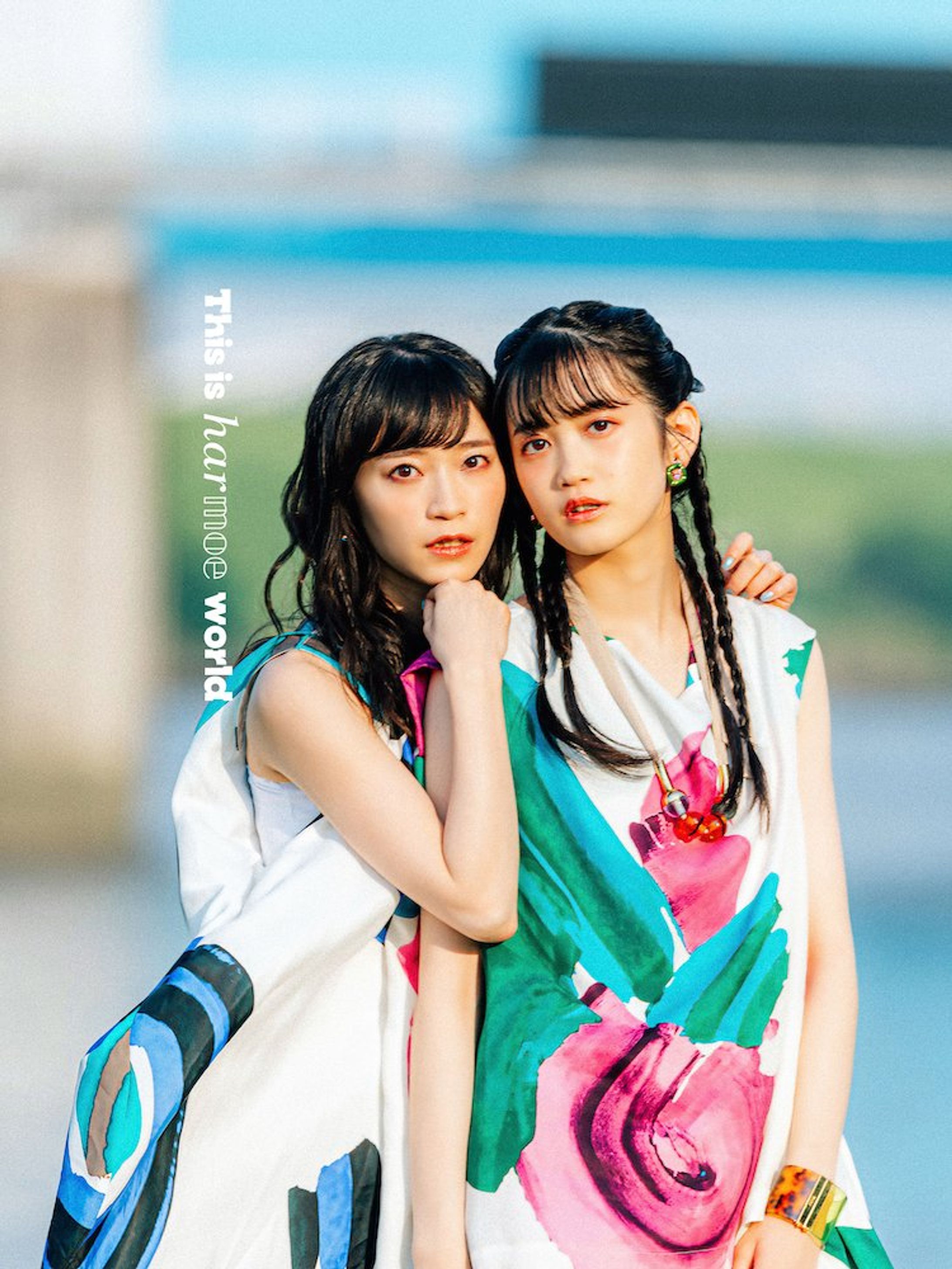 𝒉𝒂𝒓𝕞𝕠𝕖 1st LIVE TOUR「This is harmoe world」メインビジュアルおよびグッズ-1