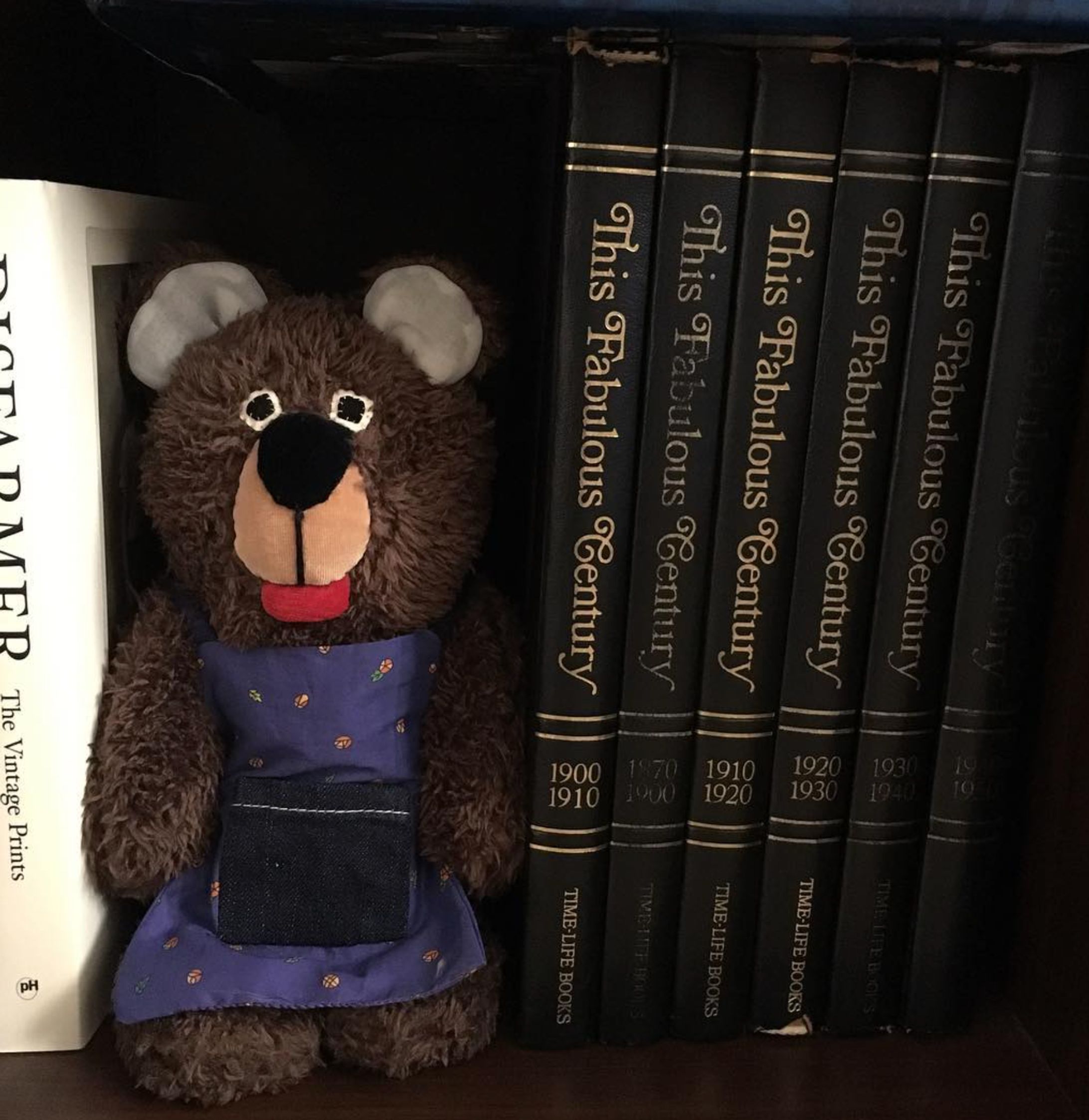 くまのぬいぐるみ-1