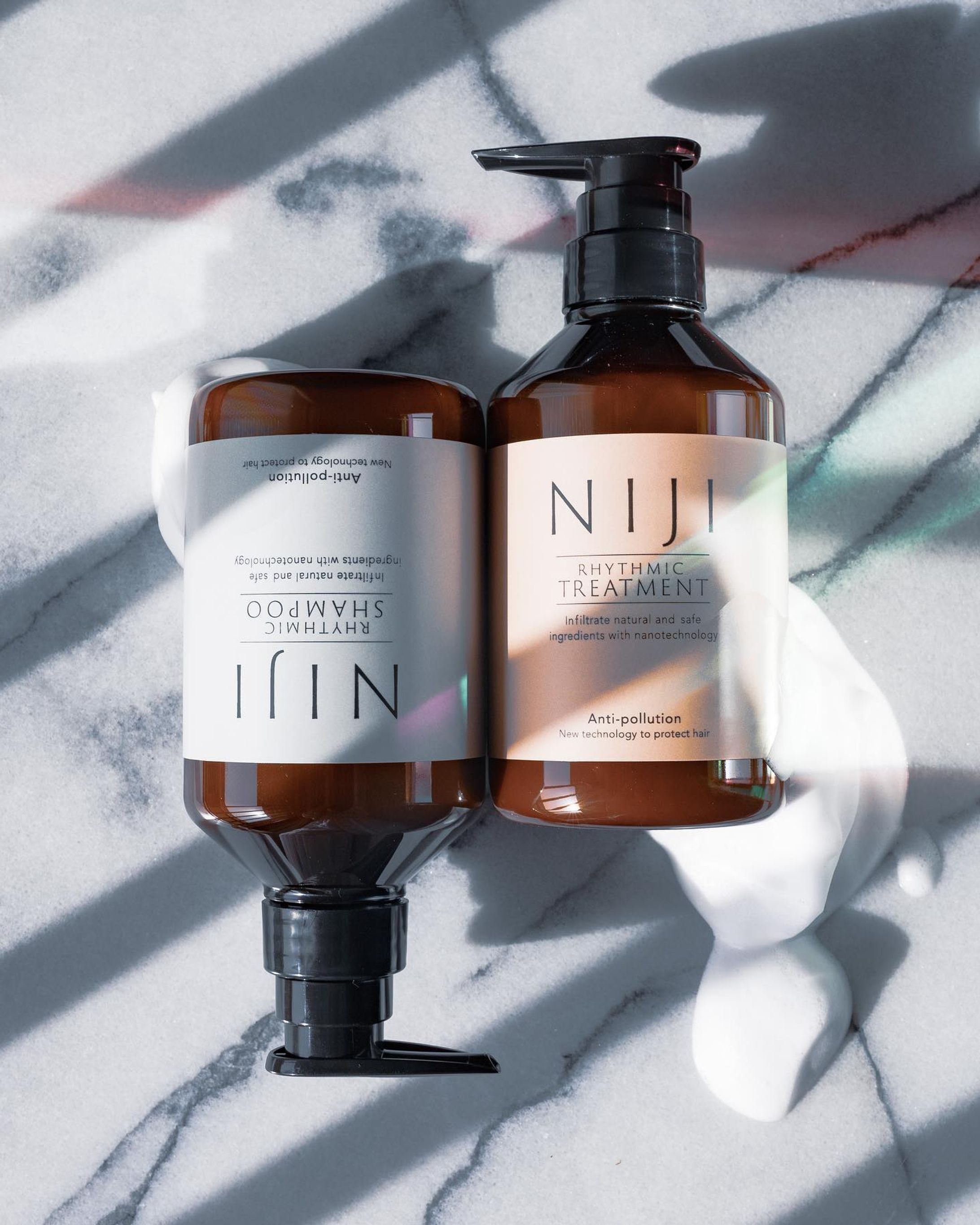 春に向けてヘアケアを頑張り中なのですが

これが最近お気に入り。

シャンプーで洗ってる最中から、
ベルベットみたいななめらかな指どおり❤︎

使い続けるのが楽しみなヘアケアです🥰

#NIJI #NIJIRHYTHMIC #NIJIシャンプー #シャンプー #トリートメント #おうちサロン #monipla #starnet_fan #ヘアケア #エイジングケア#ホテルライク #商品撮影 #ブツ撮り-1