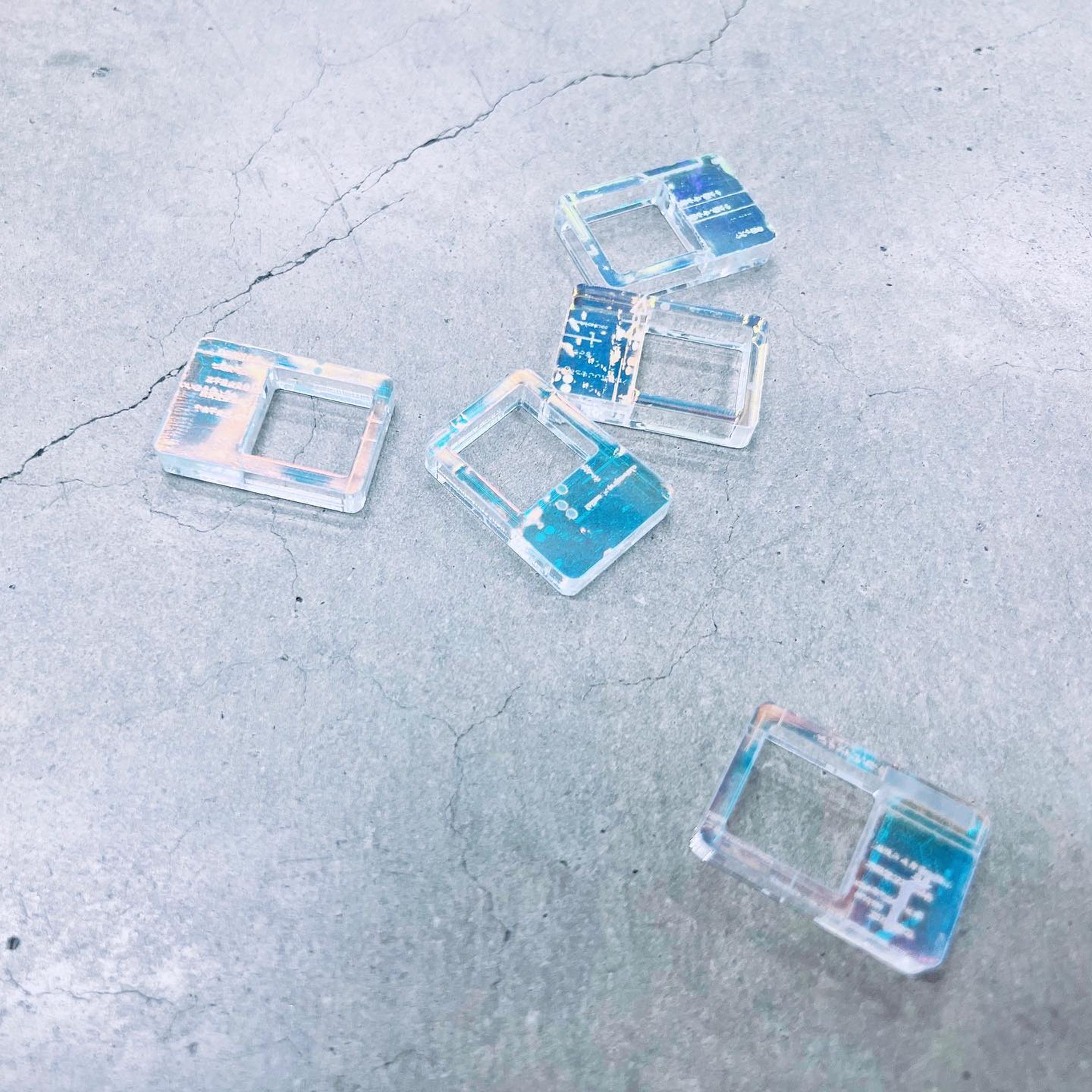 スクエアリング2.0

人気のスクエアリングにクリアオーロラカラーができました

 #art #artwork #instaart #instaartwork  #clear  #myart #myartwork #vaporwaveart  #cyberart #vaporwave #futurism #futuristic #futuristicart #cyberpunk #creator #accessory #ring  #retrofuture #SF #アート #透明  #アクセサリー #リング #指輪-1