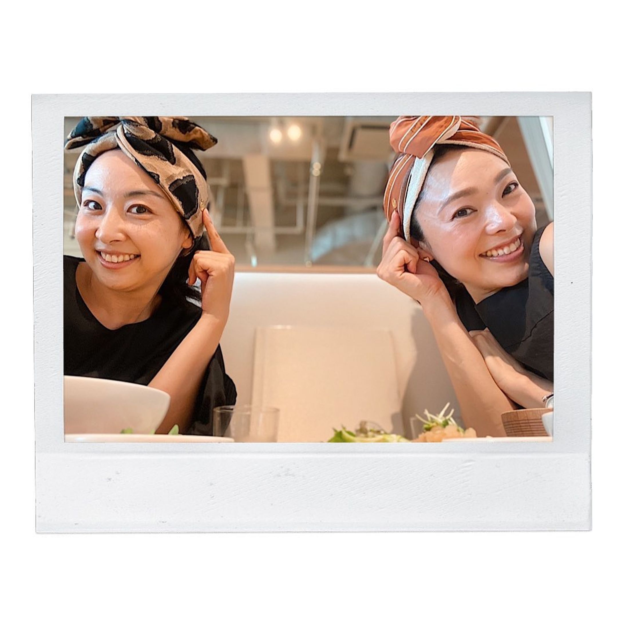 ご愛用者さまの着画🤎
@parismonaco 

ありがとうございます！

✦ ✦ ✦ ✦ ✦ ✦ ✦ ✦ ✦ ✦ ✦ ✦ ✦ ✦ ✦

〰️𝑸 𝑷 𝑷 𝑨®︎ キュッパ〰️
🩸𝑯𝒂𝒊𝒓 𝒄𝒂𝒓𝒆 𝒂𝒄𝒄𝒆𝒔𝒔𝒐𝒓𝒊𝒆𝒔湘南茅ヶ崎

日々のビューティケアをおしゃれにラクにhappyに

҉  着せ替えワイヤーターバン
҉  国産洗えるシルクのナイトキャップ
҉  スクエアシュシュetc...

▫️大人の身だしなみを簡単に整える
▫️時短でおしゃれしたい方
▫️使い心地の良いヘアアクセサリー
▫️お子様用ナイトキャップをお探しの方
▫️上質で永く使えるモノが良い
▫️少し変わったプレゼントをお探しの方（プレゼント梱包無料です。）

🛒オンラインショップはプロフィールからご覧下さい。
🛍Creema＆minne で販売中
“QPPA®︎”で検索お願いします。

当店のナイトキャップは
兵庫県姫路市花田町上原田170-1
@emcafe
にてお取り扱いしております。

 ✦ ✦ ✦ ✦ ✦ ✦ ✦ ✦ ✦ ✦ ✦ ✦ 
#キュッパ #着せ替えターバン  #ヨガ#ターバンアレンジ #ターバン #ターバンヘア #ターバンコーデ #ヘアアレンジ #ヘアアクセサリー #ヘアアクセ #ヘアバンド#海 #湘南スタイル  #茅ヶ崎 #ヘアケアグッズ #時短ヘアアレンジ #ワイヤーターバン #ミニマルライフ#creema#minne#時短おしゃれ#大人の身だしなみ#ナイトキャップ#お子様ナイトキャップ#時短#コスパ#ヘア#shonan#shonanlife#shonan_time-1