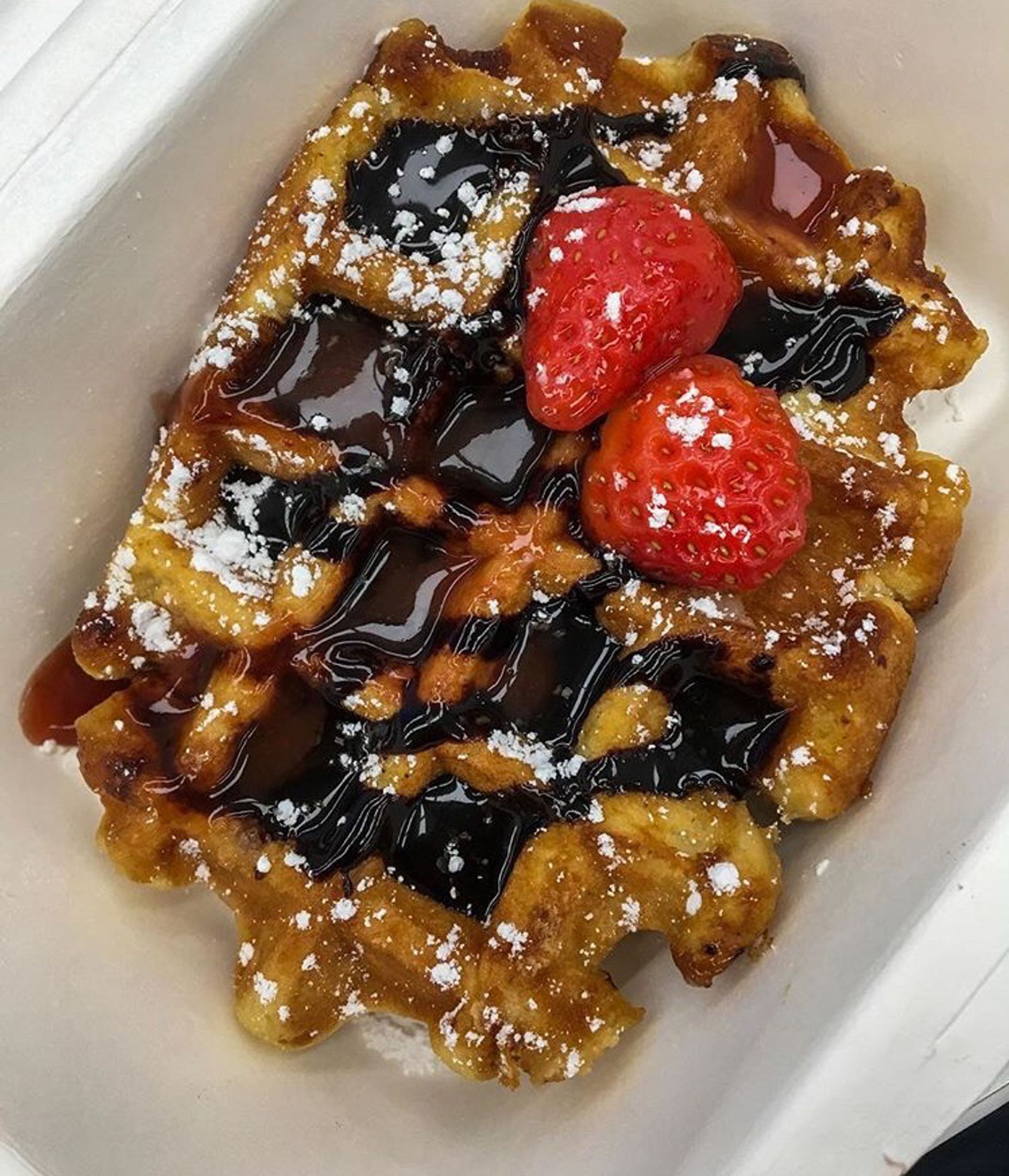 Waffle & Chocolate sauce-1