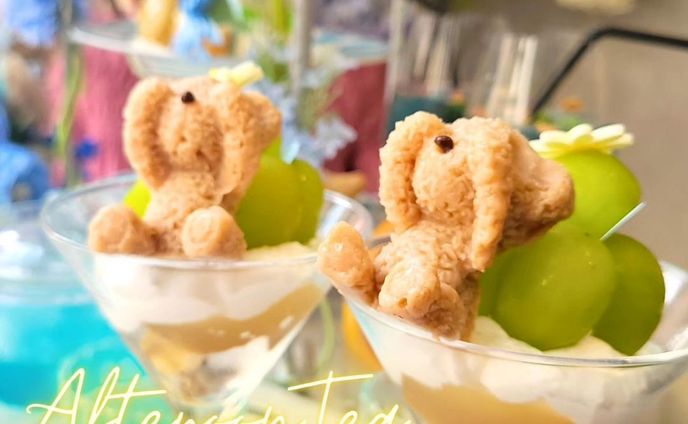 ✼••┈┈┈┈••✼••┈┈┈┈••✼

🌼GingerGarden　青山

GingerGardenは、青山に位置する魅力的なカフェです。このお店の最大の魅力は、時期によって変わるアフタヌンティーメニュー！

内装の華やかさが圧巻で、写真を撮る手が止まりません🫶
肝心のアフタヌンティーの内容も一つ一つが
美味しさと可愛さにこだわってます🫶
クマちゃんは最後まで食べるのがもったいなかった…！🧸

また、記念日や誕生日プランでは、
世界一可愛い女子会をテーマに、
バルーンの飾りつけや名前入りのインビテーションカードが付いたアフタヌーンティーでお祝いができます。

お家でGingerGardenのアフタヌーンティーが楽しめるお家アフタヌーンティーオンラインストアで販売中。

自宅でとっておきのスイーツタイムを楽しむことができますよ！テイクアウトしておうち女子会やホカンスするのもいいですね◎

✼••┈┈┈┈••✼••┈┈┈┈••✼

📎地下鉄表参道駅　B1出口　徒歩３分

営業時間
完全予約制
①11:00~13:00
②13:30-15:30
③16:00~18:00
④18:30~20:30
(FOOD DRINK L.O30分前）
[定休日]
なし

✼••┈┈┈┈••✼••┈┈┈┈••✼

#ジンジャーガーデン
#アフタヌンティー
#アフタヌーンティー巡り
#ヌン活好きな人と繋がりたい
#gingergardenaoyama
#アフタヌーンティー好きな人と繋がりたい　
#東京女子部　#記念日デート 
#誕生日パーティー 
#クリスマスデート
#flieseat