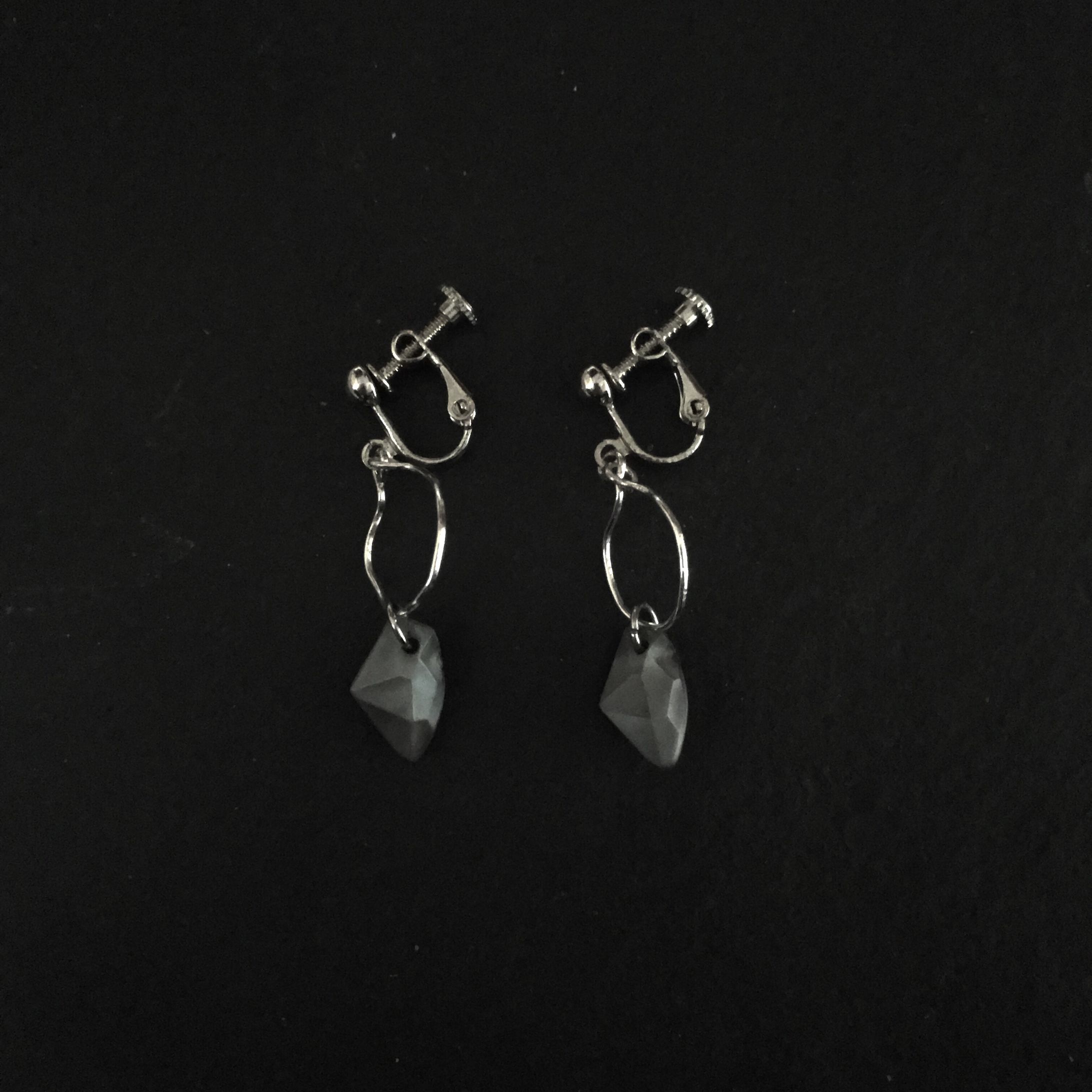 stone hoop earring-1
