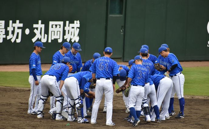 横浜DeNAベイスターズ