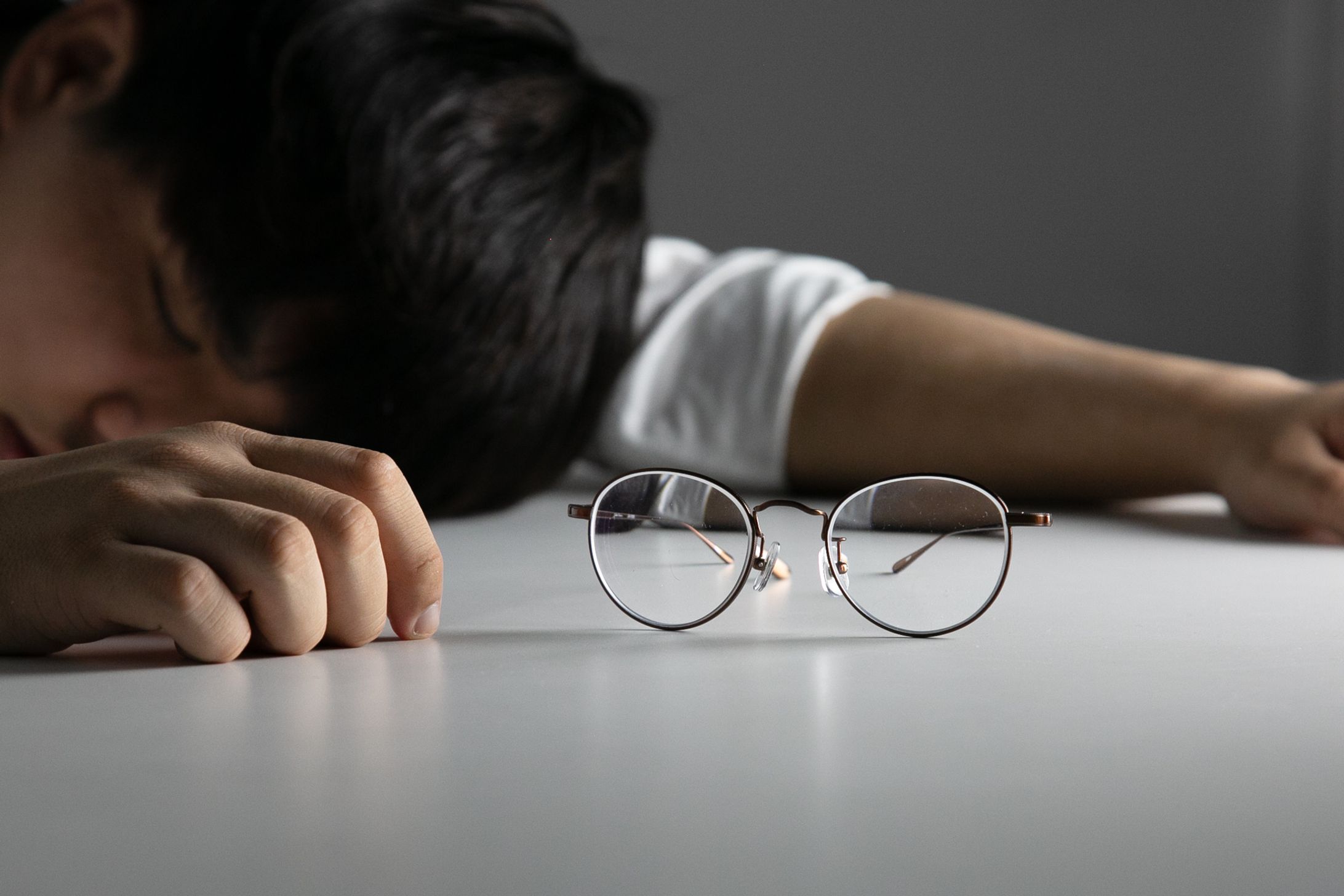 006.過労で死にかけてる男-1