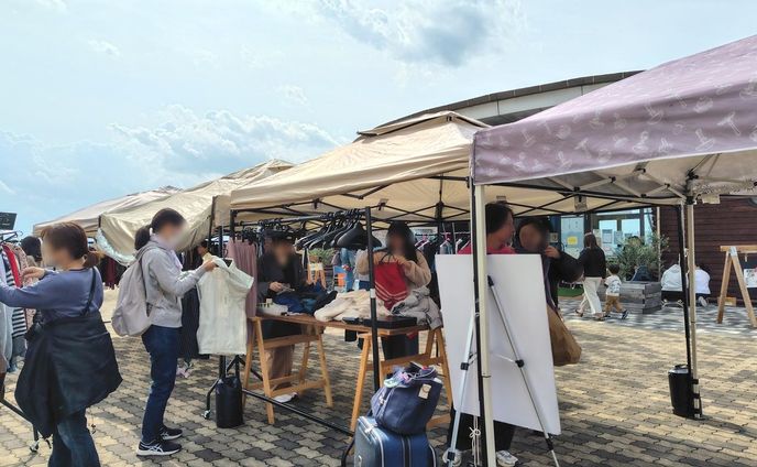 不要になった服と服をその場で交換する…「捨てない」という新たな試み　「捨てる」罪悪感からの解放と環境負荷の低減を実現