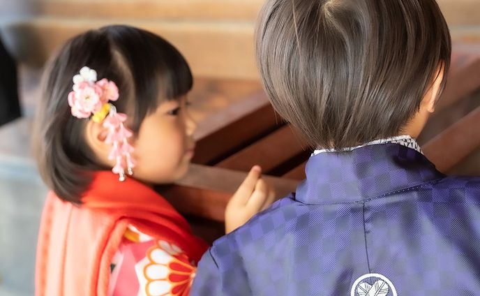 大阪天満宮で
七五三フォト

5歳の男の子と3歳の女の子の兄弟です。

酷暑だったにも関わらず
可愛い表情たくさん見せてくれました。

掲載許可ありがとうございます。

#七五三 #出張カメラマン
#七五三撮影
#フォトグラファー
#ハレの日カメラマン
#出張カメラマン
#大阪天満宮