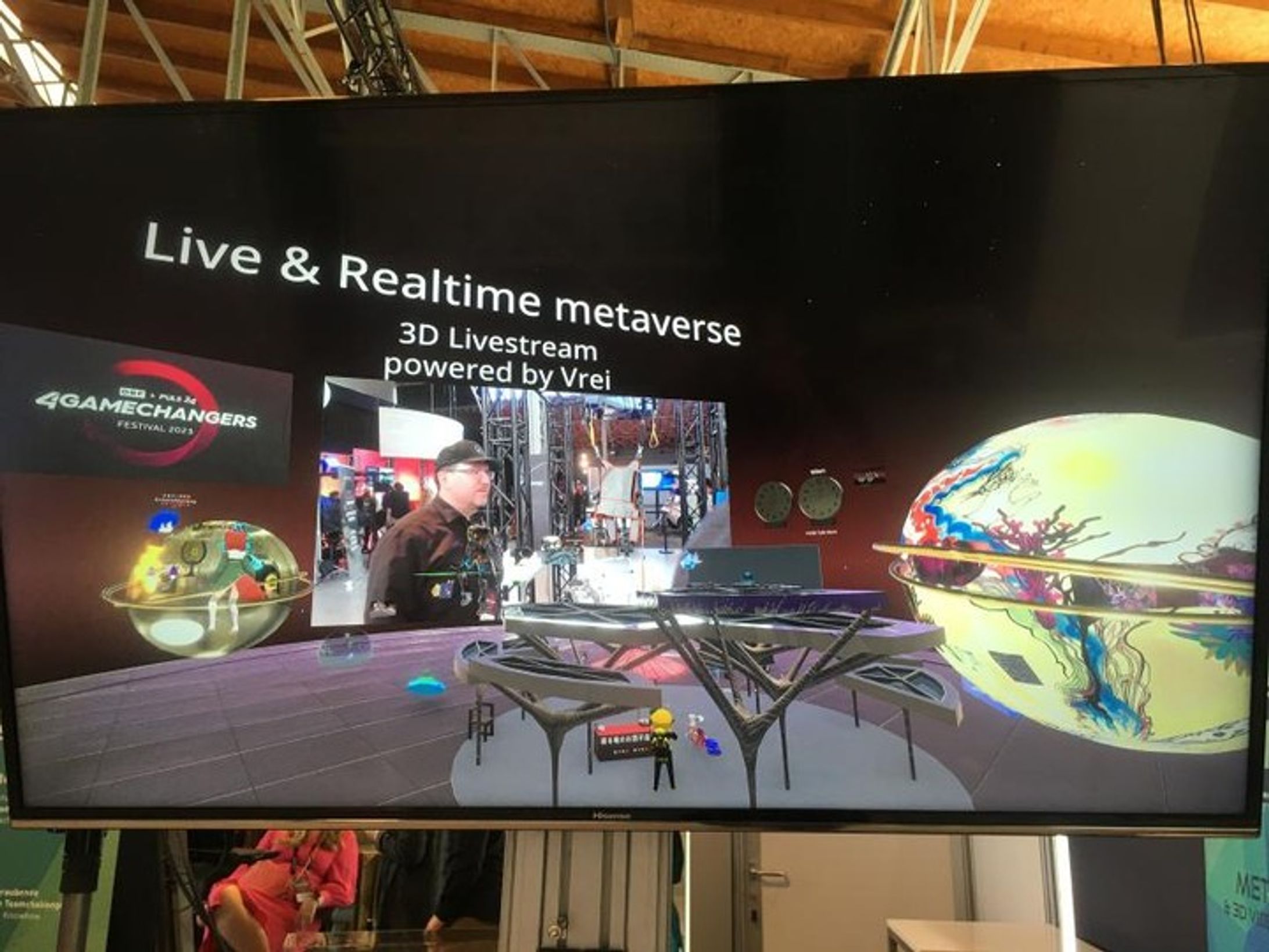 「4Gamechangers Festival」
#4gcf23 #wien #austria #neosvr 
Venue: MARX HALLE 
2023.5/15-2023.5/17 

World experience（ Live Stage)
①花鳥風月- All I need is imagination - by #Torazo #artist 

②Austria Museum Community Art by Cid #artist 

4PIONEERS/4FUTURE/4GAMECHANGERS
Tech & Innovation
Entrepreneurship & Finance
Education & Labour
Health & Social Affairs
Climate Action & Sustainability
Media & Culture
World Affairs & Human Rights 

あとがき

ライブペイントは少々難しかったみたいです😸 VR初めての方が非常に多く、コントローラーの操作も難しかった事、慣れた自分にはすっかり忘れてしまった感覚でした。VR酔い、私もものの5分くらいで起こしてた事思い出しました。また来年あればぜひにお願いしたいですねぇ:) 
ワールド作品も、VR大丈夫な方々には説明させていただきつつ、好評で良かったです:)

とても楽しかったです!! VRSNSから海外のフェスに参加できたことでも個人活動の可能性を感じます-1