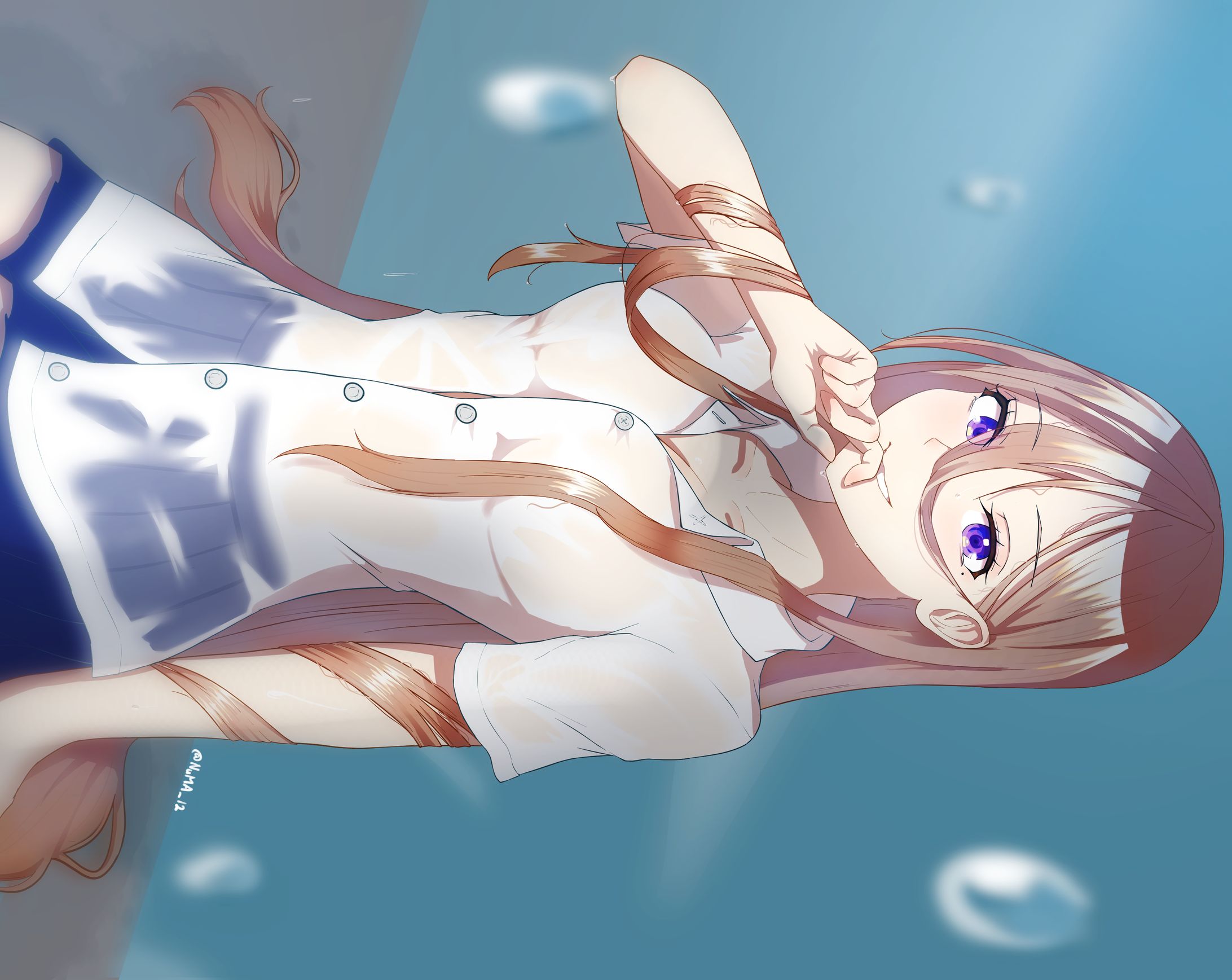 雨のバス停にて-1