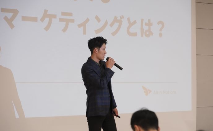 映像クリエイター、住宅