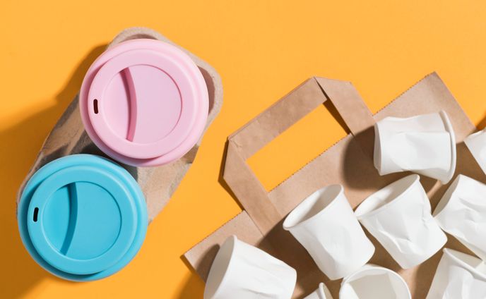 生分解性プラスチックとバイオプラスチックの比較 