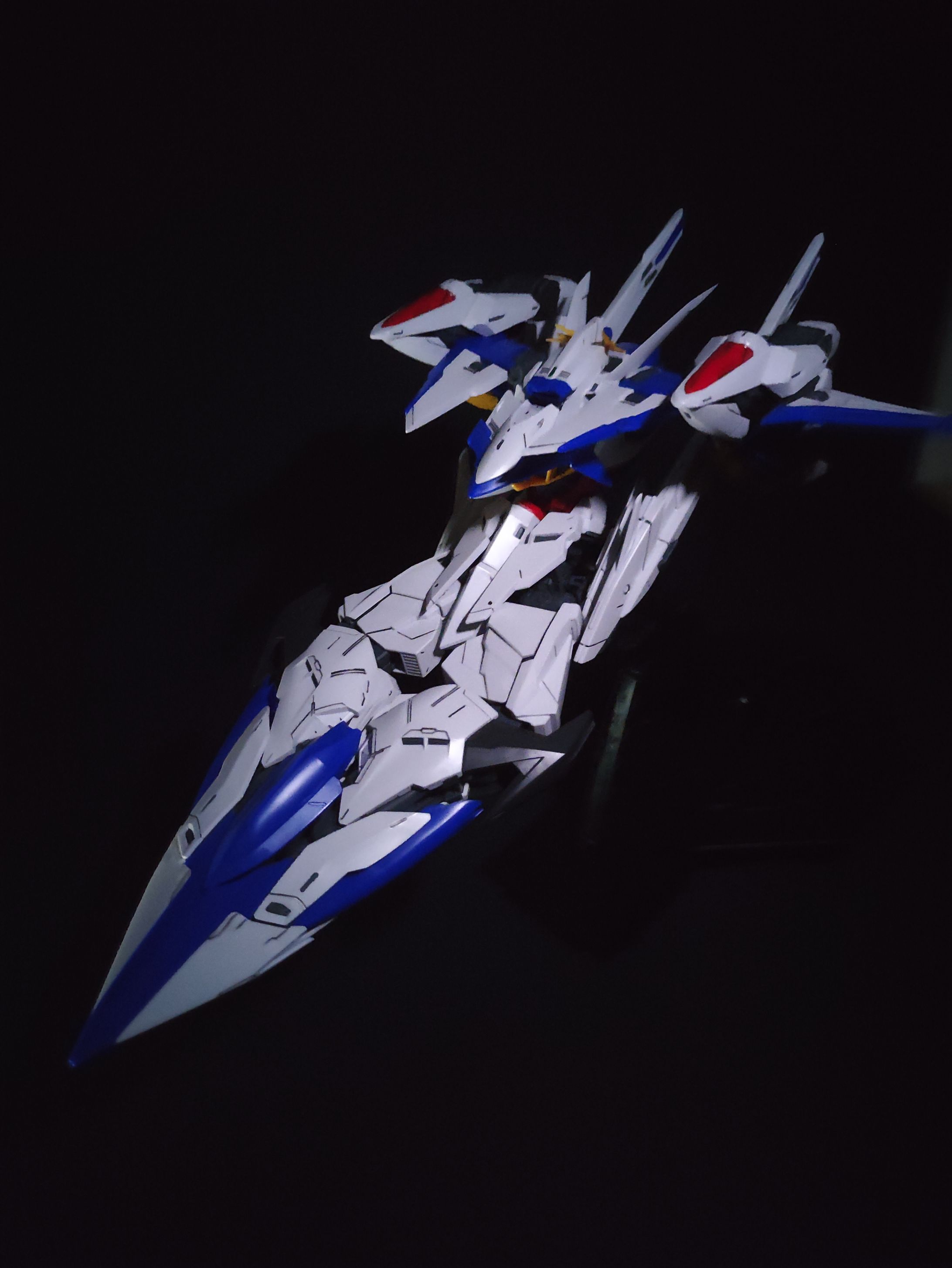 MG 1/100 MVX-F08 エクリプスガンダム-1