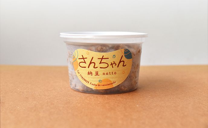 さんちゃん　納豆のステッカー