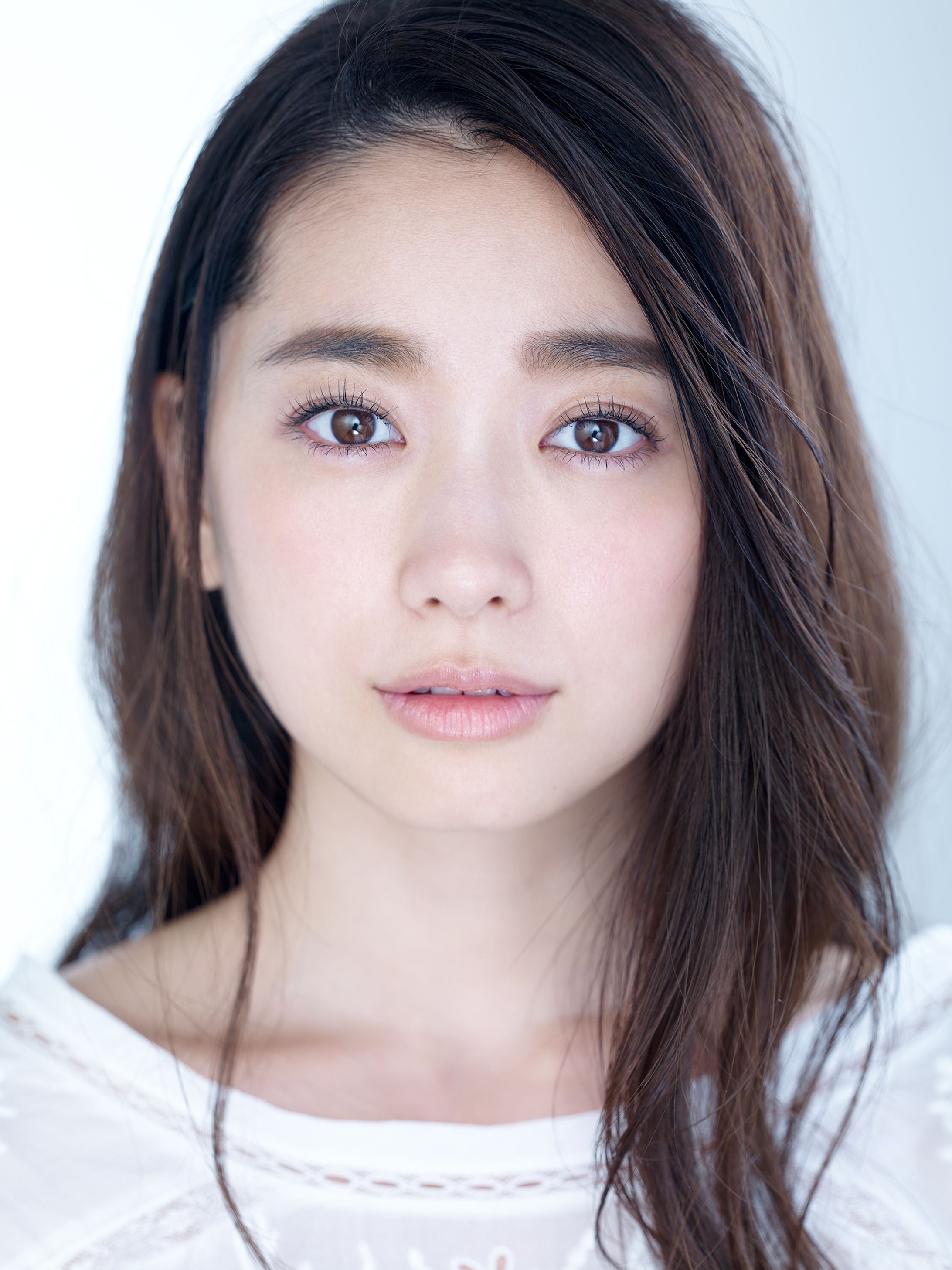 ナリス化粧品_ポスタービジュアル-1