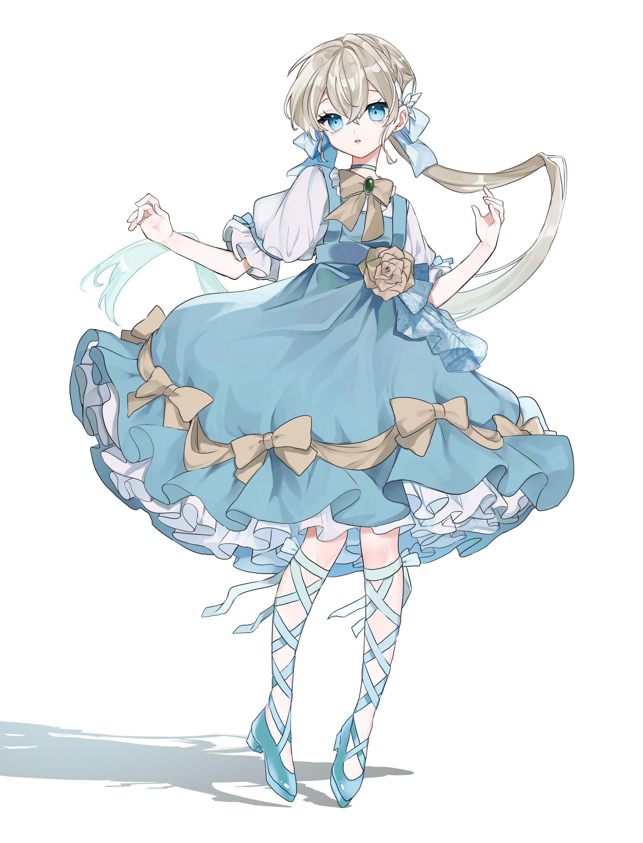 金髪のロリータ服の少女-1