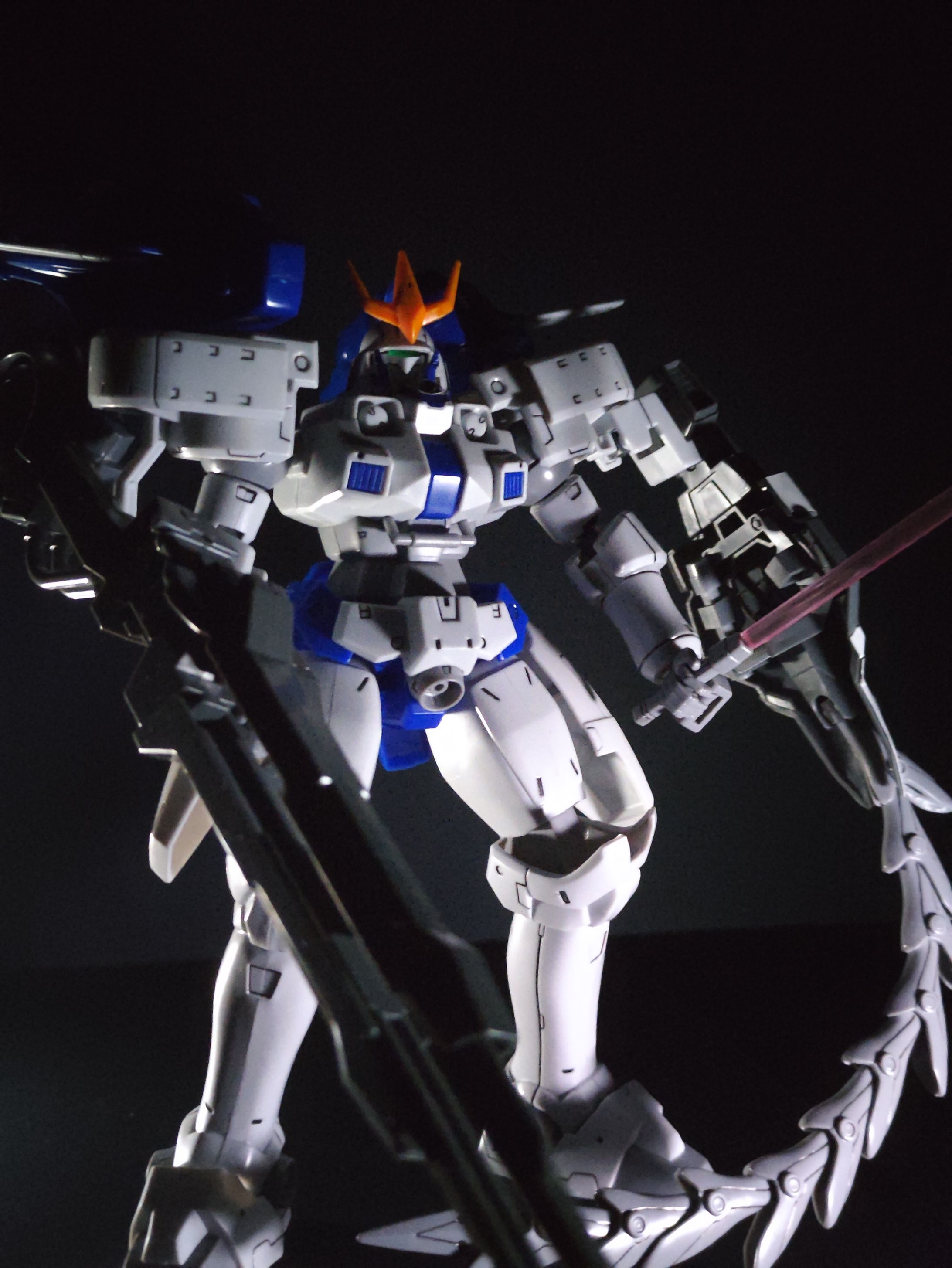HG 1/100 OZ-00MS2R Tallgeese III-1