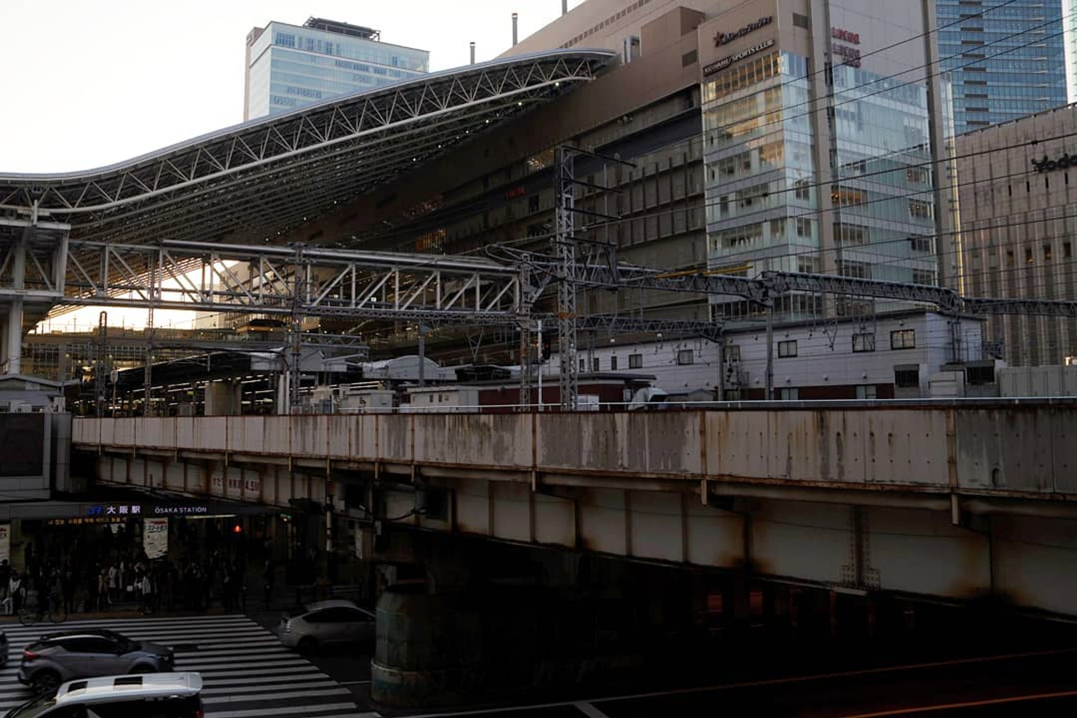 大阪駅
#CanonEOS5D#大阪府#大阪市#大阪駅#阪急本店#人多い-1