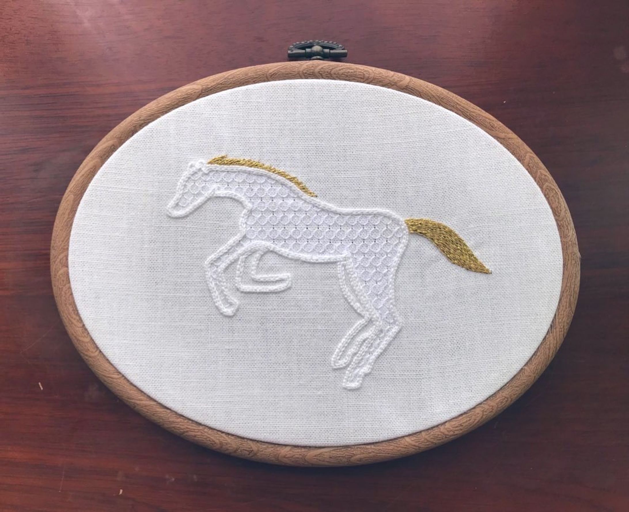 馬の刺繍-1