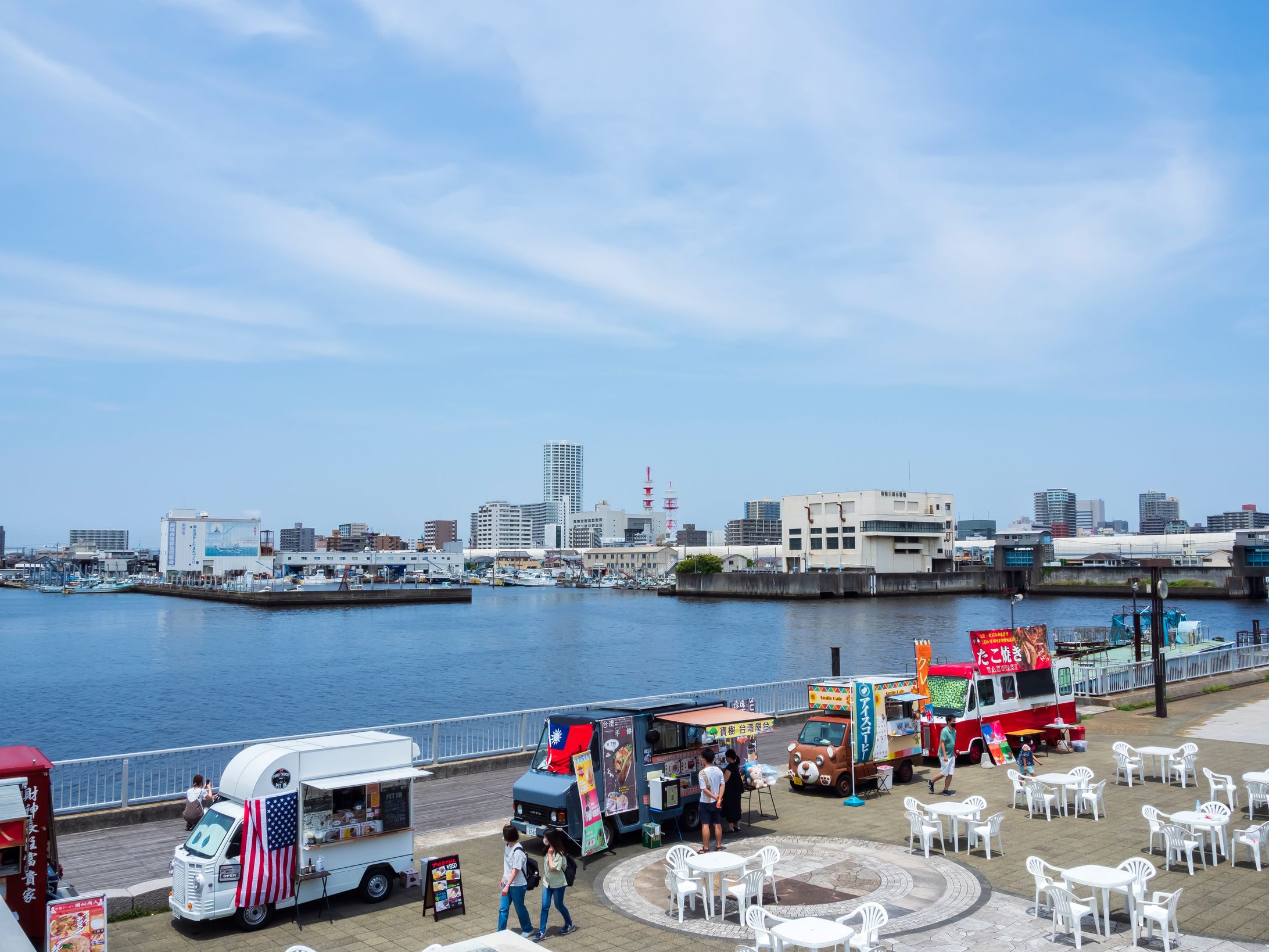 船橋親水公園キッチンカー村　FUNA TERRACE-1