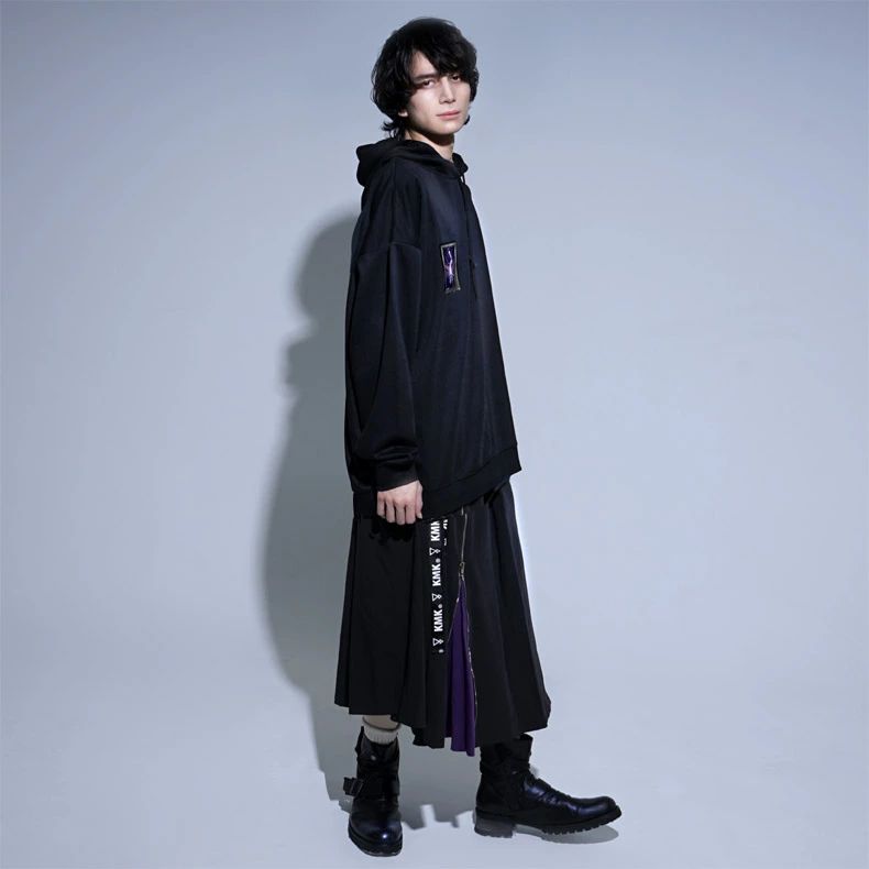 アパレル『KINGLYMASK』肆ノ島來世コラボアイテム 着用モデル