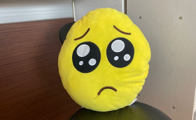 クッションの色味を変更