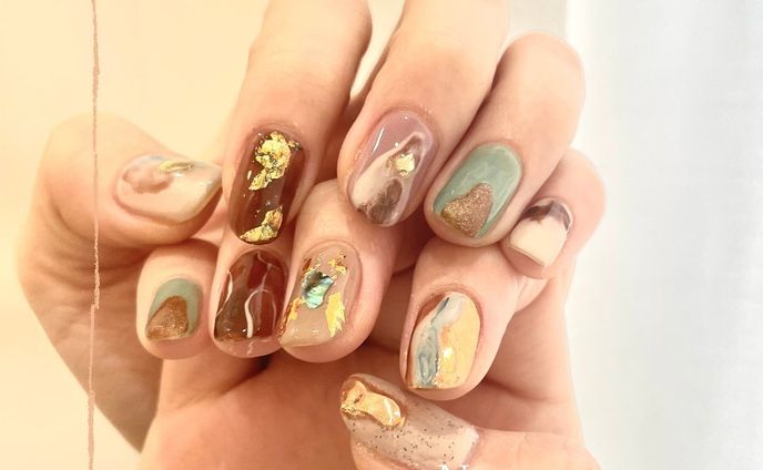 ネイルの新しいデザインのお知らせ画像💅✨
ネイルが目立つように周りはどシンプルに作ってみました！

※ネイルは昔やって貰った私の手🙌💕笑

こーしたらいいよとかアドバイスお願いします🙏✨

 #ウェブデザイナー #webデザイナー  #ウェブデザイナーになりたい  #webデザイナー勉強中 #駆け出しwebデザイナーと繋がりたい  #駆け出しwebデザイナー  #練習中  #初心者  #デザイン  #ecサイト  #アドバイスください  #シンプルデザイン