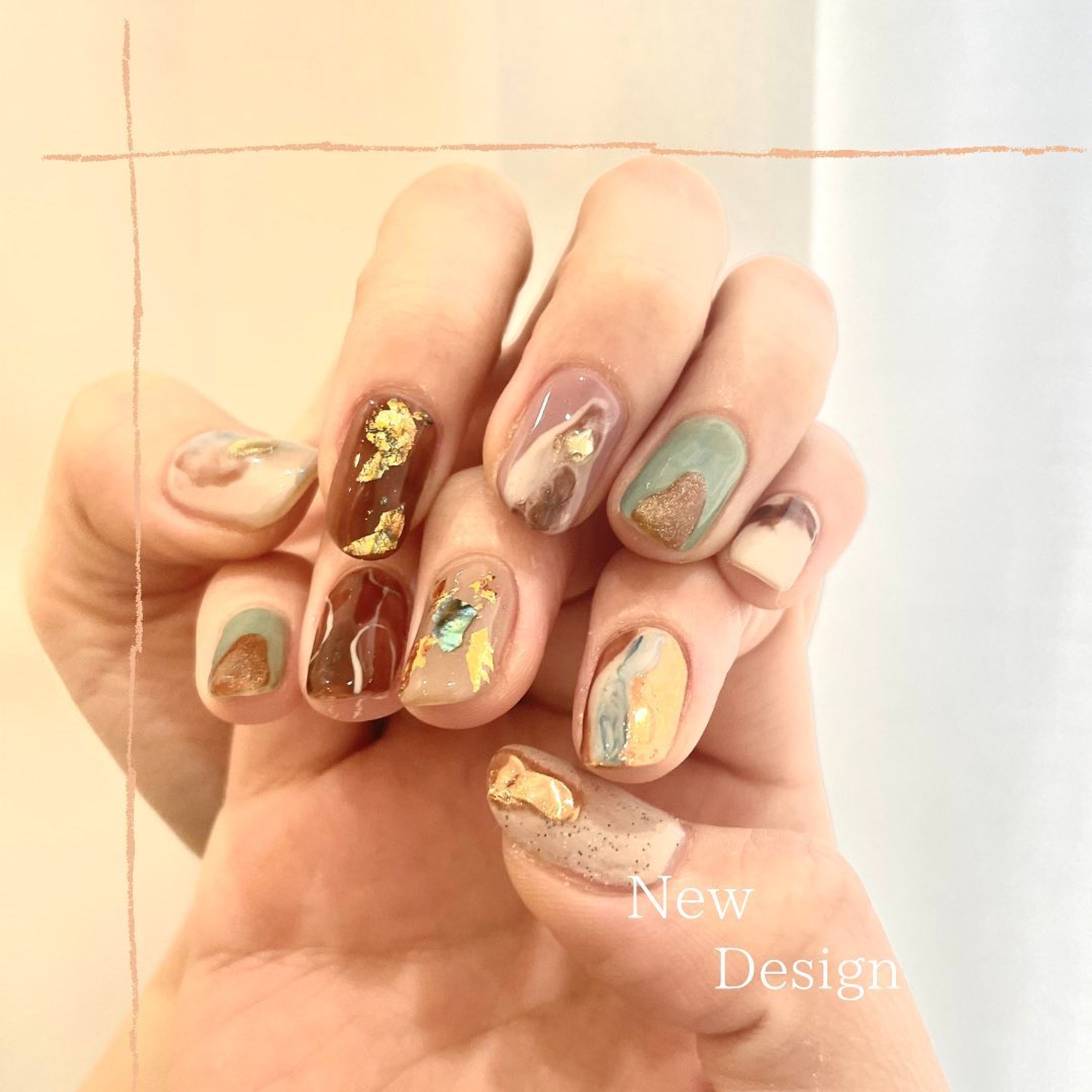 ネイルの新しいデザインのお知らせ画像💅✨
ネイルが目立つように周りはどシンプルに作ってみました！

※ネイルは昔やって貰った私の手🙌💕笑

こーしたらいいよとかアドバイスお願いします🙏✨

 #ウェブデザイナー #webデザイナー  #ウェブデザイナーになりたい  #webデザイナー勉強中 #駆け出しwebデザイナーと繋がりたい  #駆け出しwebデザイナー  #練習中  #初心者  #デザイン  #ecサイト  #アドバイスください  #シンプルデザイン-1