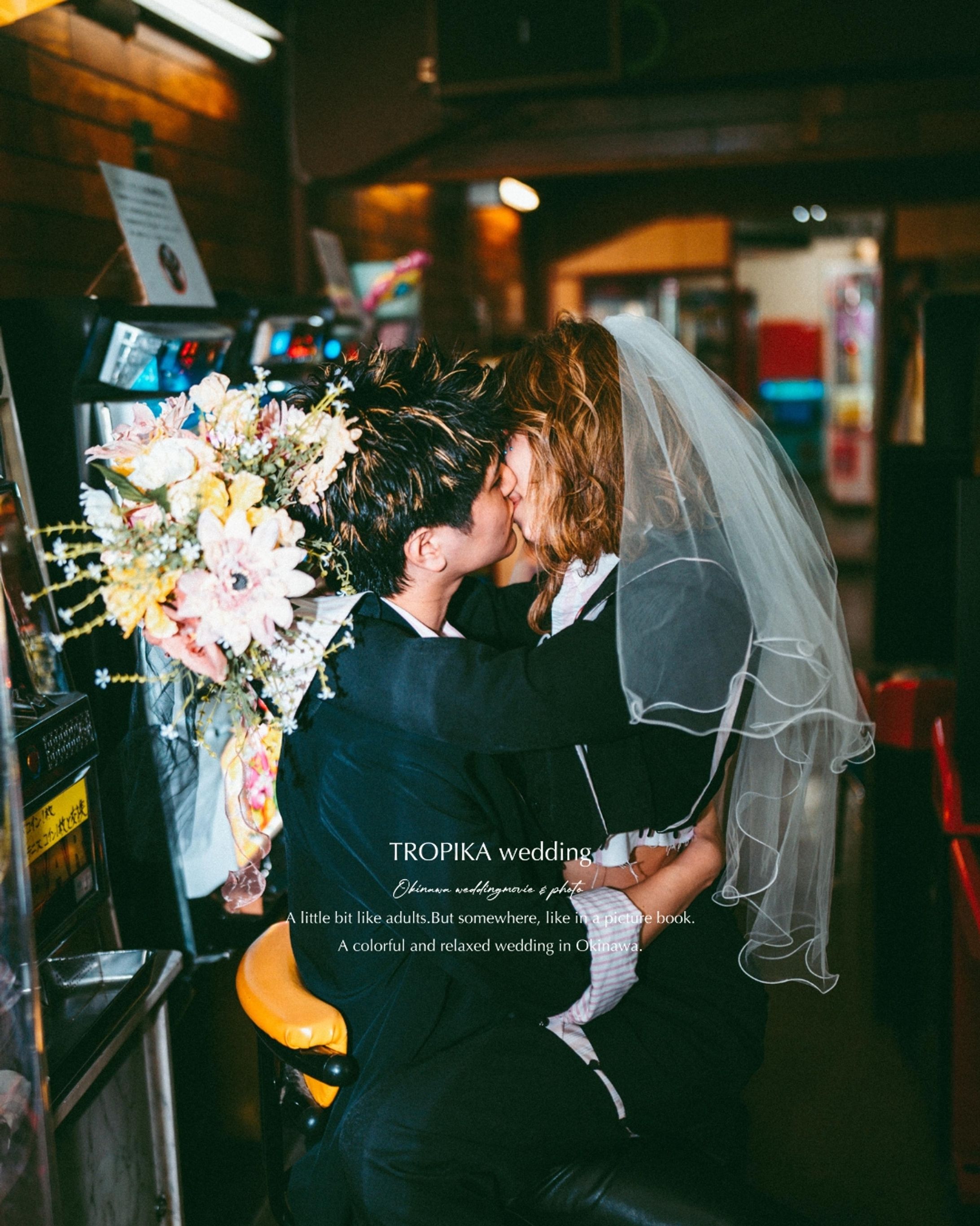 【ふたりらしさ】

自分で衣装を考えて、自分たちだけの写真を。

そんなウェディング撮影もいかがでしょうか！

┈┈┈┈┈┈┈┈┈┈
TROPIKA wedding 〈トロピカ〉では、

少しだけ大人で、
どこか夢で見た絵本のような世界💍

をコンセプトに沖縄で前撮りプロデュースをしております🌺

┈┈┈┈┈┈┈┈┈┈
▶️料金プランはハイライトからご確認いただけます。
@tropika.wedding

▶️ご依頼・ご相談はDMにて

#沖縄ウェディング #沖縄ウェディングフォト #沖縄前撮りフォト #沖縄前撮り #フォトウェディング沖縄 #オープニングムービー #沖縄オープニングムービー #沖縄結婚式 #沖縄前撮り #沖縄後撮り #沖縄前撮りカメラマン #沖縄カメラマン #沖縄ウェディングカメラマン #沖縄花嫁 #リゾートウェディング #沖縄リゾートウェディング #ゼクシィ2023 #ゼクシィ #エモい写真 #エモい写真が撮りたい-1