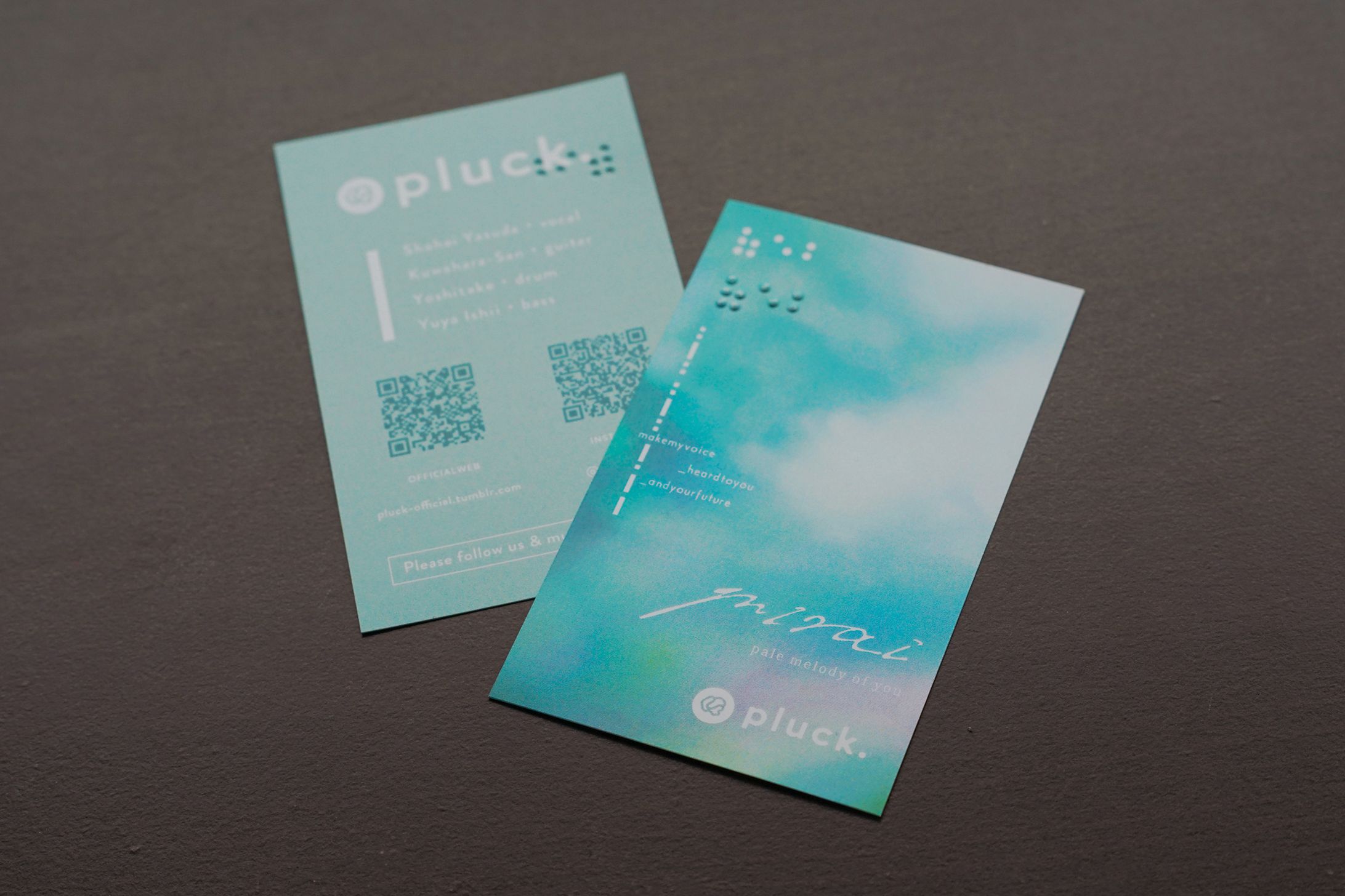 ★pluck.様：名刺サイズフライヤー-1
