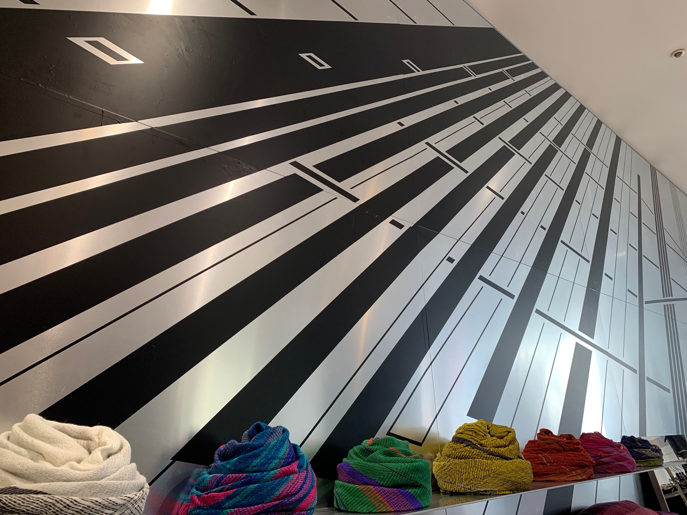 「新化する実験」展 ディスプレイデザイン-1