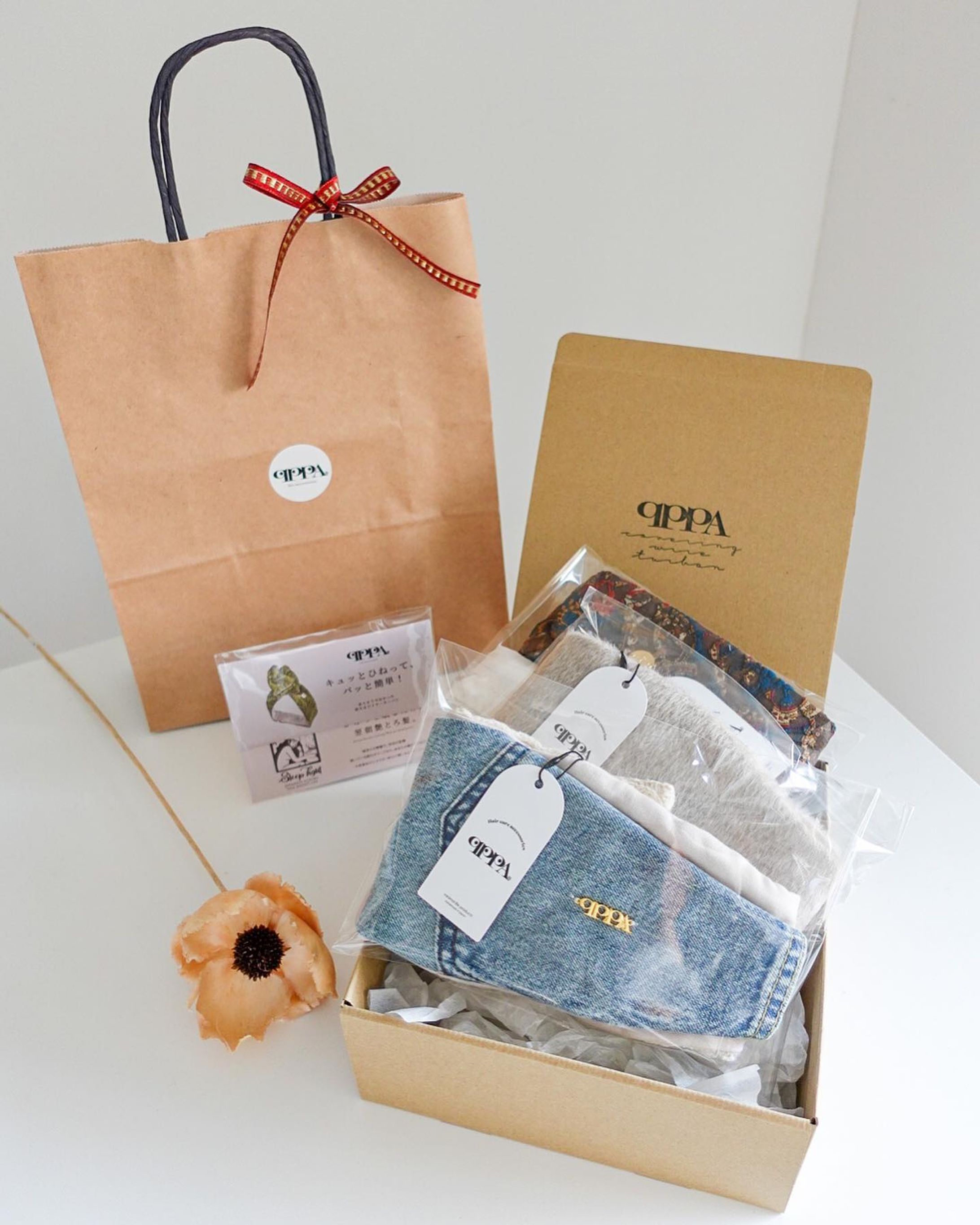 𝑀𝑒𝑟𝑟𝑦 𝑋𝑚𝑎𝑠🎄
ギフト梱包を発売スタート致しました🎁

手提げ袋も付きますのでぜひご活用下さい。

#ギフト #ギフトにおすすめ #プレゼント #クリスマスプレゼント #present #ぷれぜんと 
#ターバン #ナイトキャップ-1
