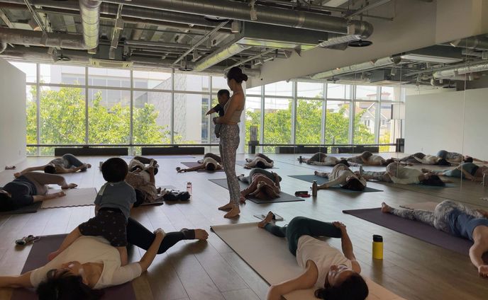 julier pop up yoga event