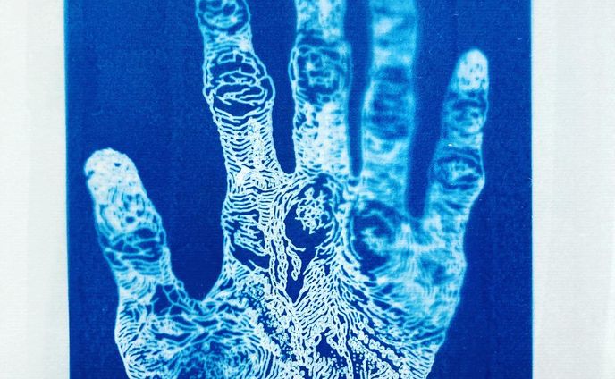 #artworks
#drawing 
#cyanotypeprint 
#青写真 #版画
ひとりにひとつずつのデータベース。