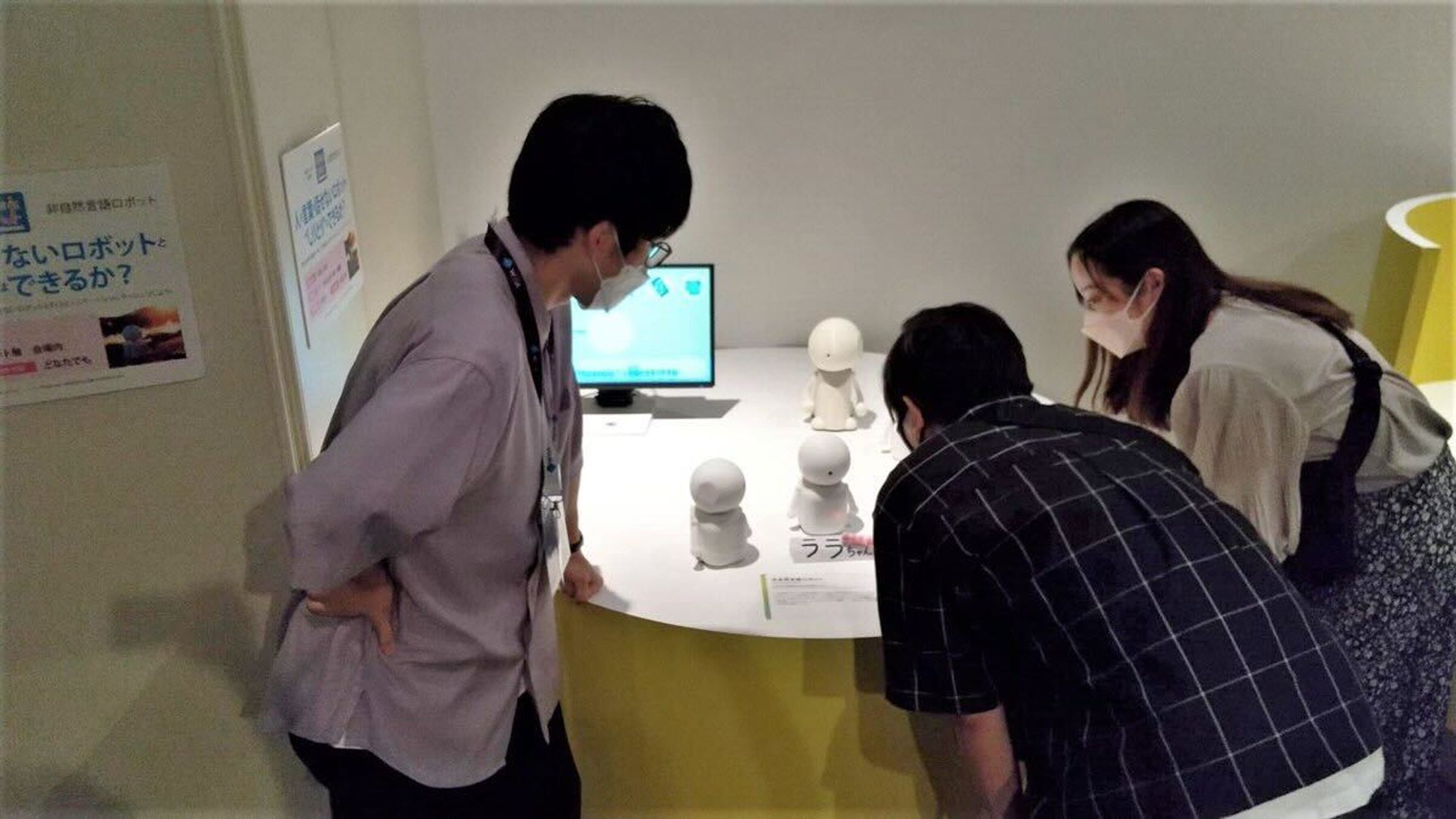 特別展「きみとロボット ニンゲンッテ、ナンダ？」にて、大澤研ロボット説明員を担当-1