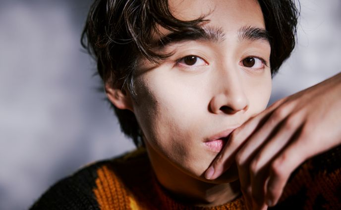 【濱尾ノリタカ 1st写真集「H3O」インタビュー】「かっこいい」がこんなにも嬉しいとは(笑)。－ハンサムでチャーミングな若手俳優・濱尾ノリタカの素顔に迫る。＜Emo!miu注目のイットボーイ＞