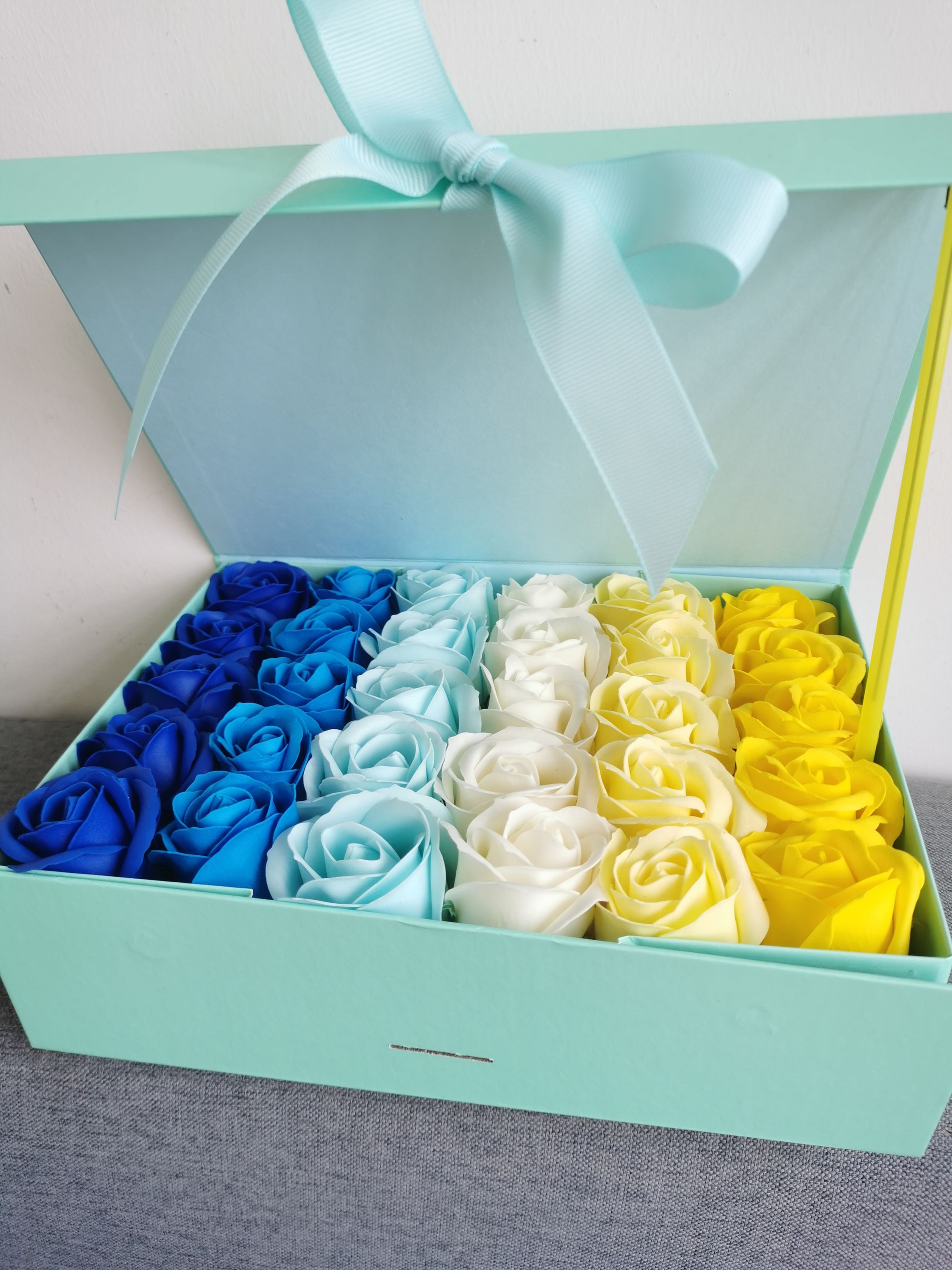 Sope roses in a box-1