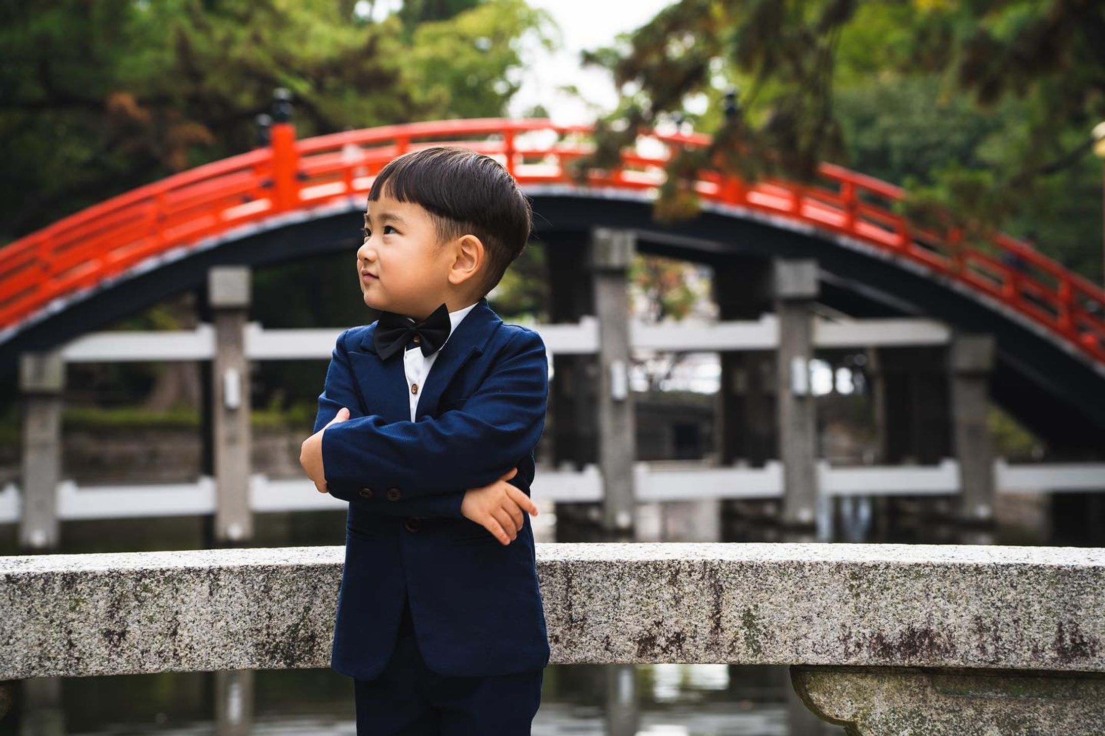 【七五三】その③
色んな事に興味のある男の子です。
撮影なんかより、池で泳いでいる亀が見たくて仕方がなかったみたいです。笑

これからの人生の中でもっともっと沢山の素晴らしい経験をして欲しいですね。

二枚目は亀を見たくて走っていく様子を捉えた一枚。

自分ももっと視野を広げて色んな写真を撮っていきたいと思いました。

.
.
#α7ⅲ  #写真好きな人と繋がりたい
#写真撮ってる人と繋がりたい　#カメラ好きな人と繋がりたい
#ファインダー越しの私の世界　#キリトリセカイ
#ダレカニミセタイケシキ　#tokyocameraclub
#IGersJP #ig_japan #team_jp_ #Lovers_Nippon
#art_of_japan_ #bestjapanpics 
#ig_phos #love_bestjapan
#七五三 #七五三撮影 #七五三3歳 #着物 
#七五三フォト #七五三出張撮影 #七五三3歳男の子 
#七五三後撮り-1