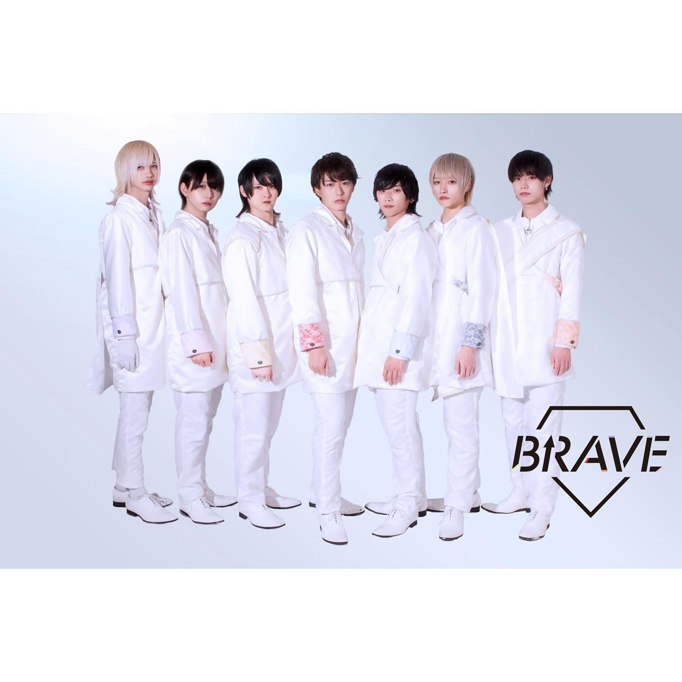 アー写◆アイドルグループBRAVE-1