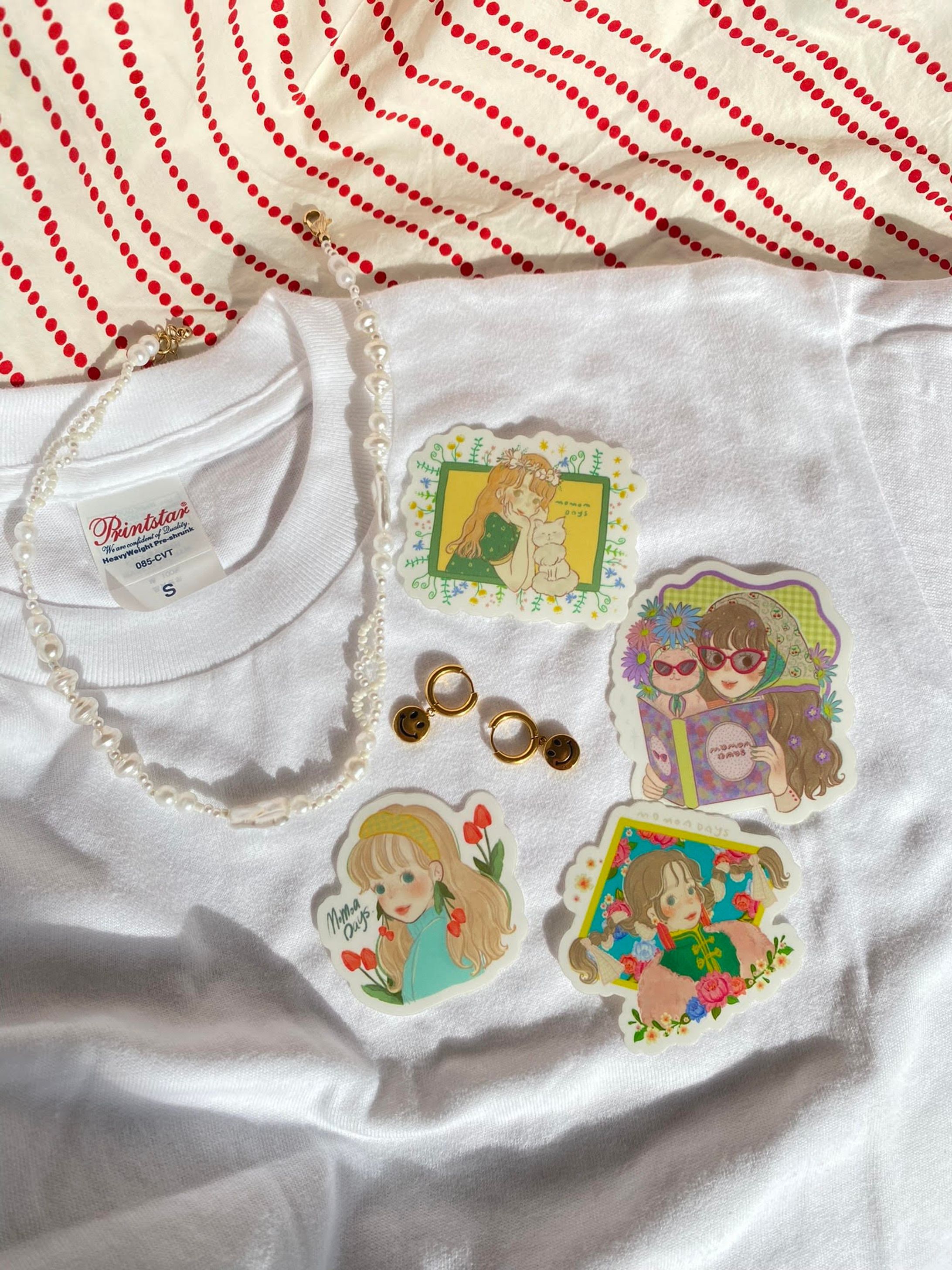 STIQ STORE SHINSAIBASHIさんにてアパレルステッカーを販売しています-1