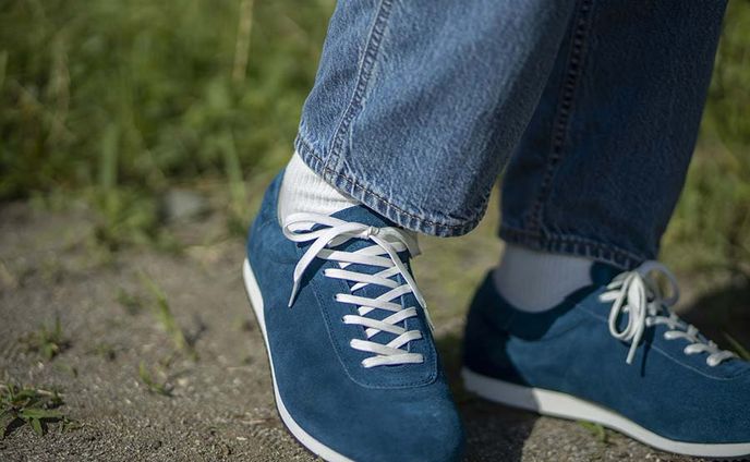 blueover｜その靴いいね。どこの靴？