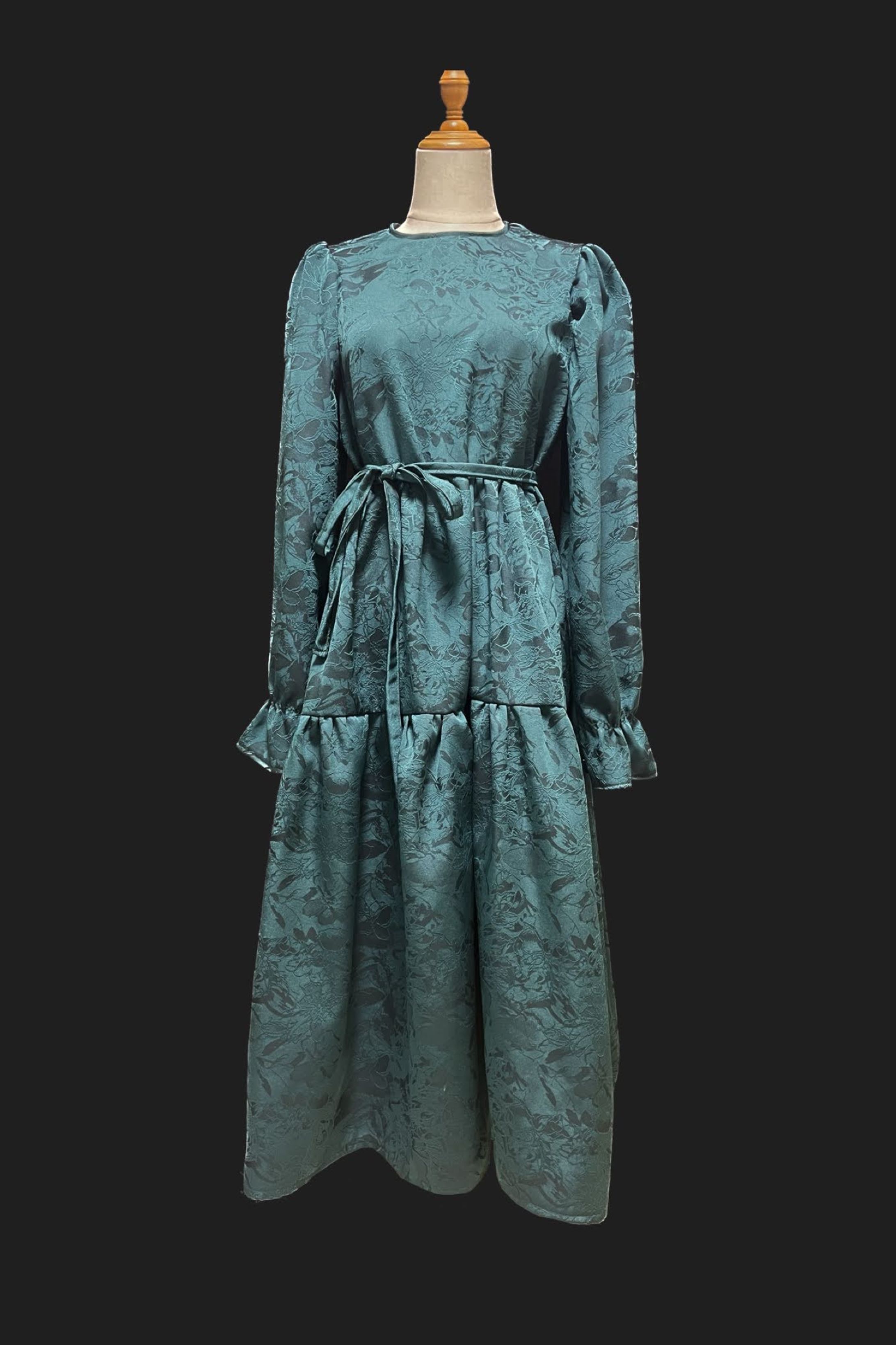 dress 001-1