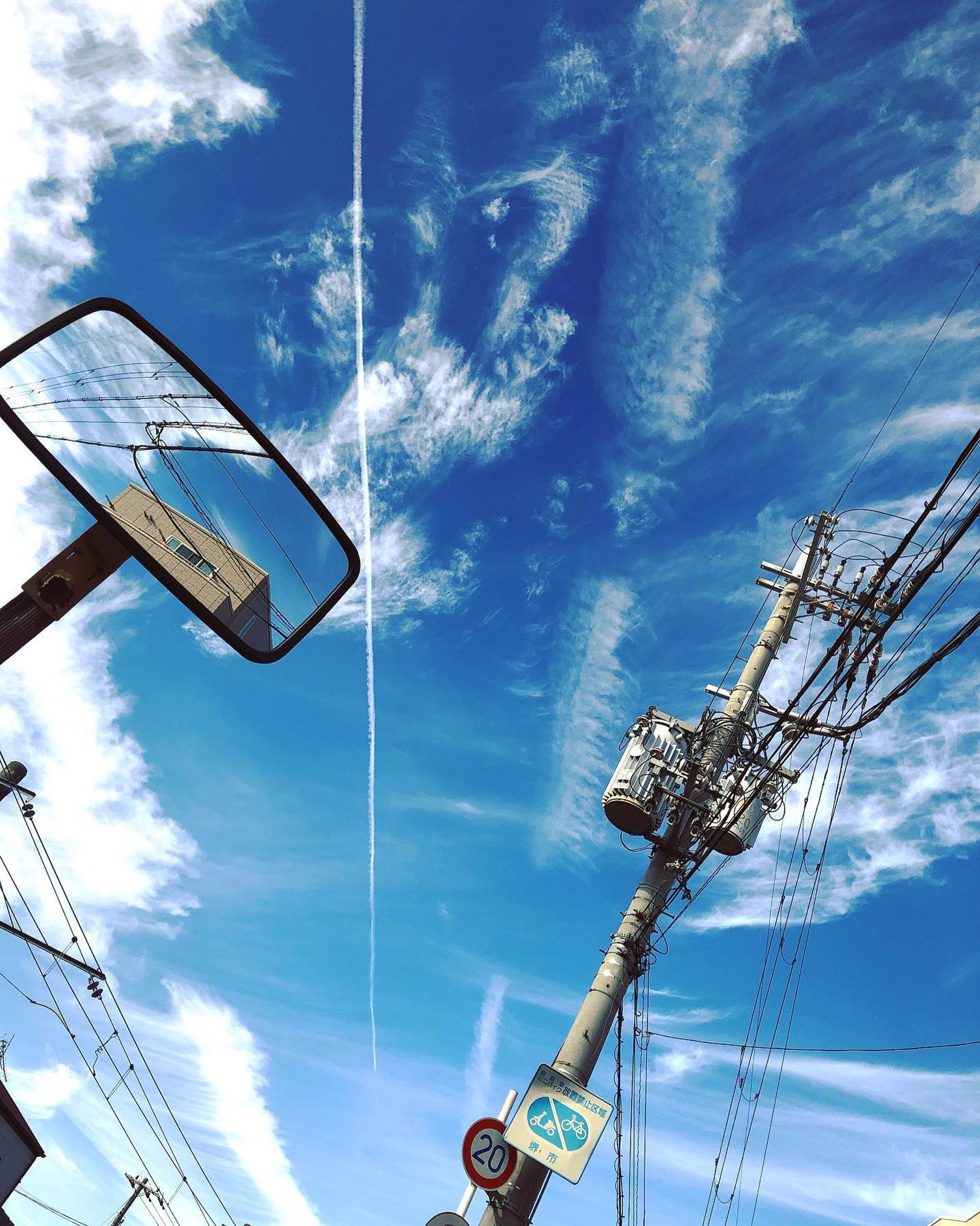 #sky#そらふぉと#景色#空#Photo #秋晴れ#秋#晴れ
おひさしぶりインスタ空あいしてる
日記的なことを付けていた気がする
ツイッター民になってしまってまあ…-1