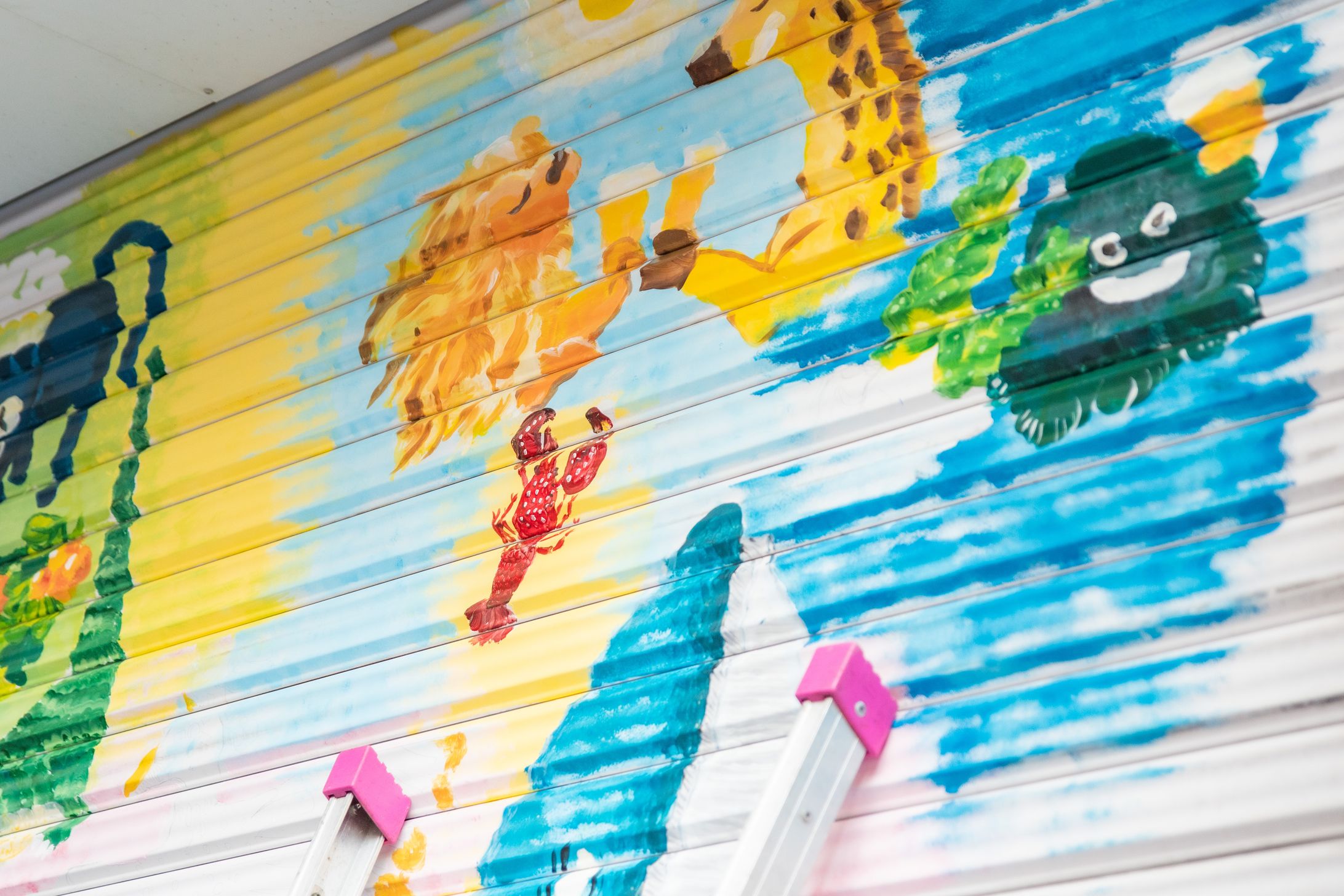 シャッターアート：BEER CAFE LAUGH'IN-1