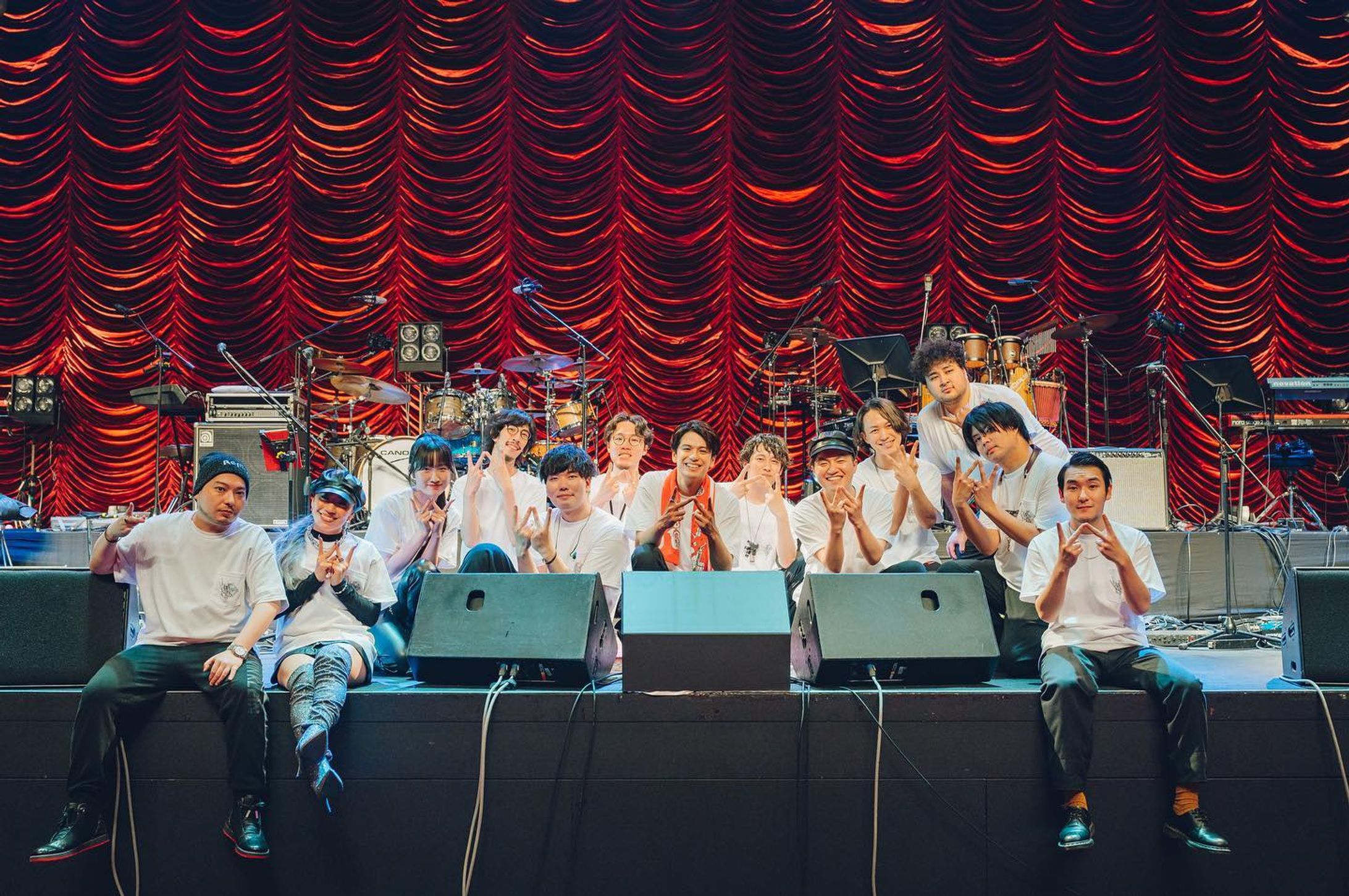 2022/11/23森崎ウィン『MORISAKI WIN GIG』
＠品川ステラボール
 
この度ギターを演奏させていただきました！
 
リハーサルから本番までの時間はあっという間でした。リハから和気あいあいとした雰囲気で毎回の練習が楽しみでした。ライブも最初から最後まで本当に楽しすぎて今すぐもう一回ライブをやりたい気持ちです。
 
ウィンさんはとにかく気さくで距離感を感じさせないお兄さんでした。温かく迎えてくださって本当にうれしかったです。ライブ中もそうですがリハ中も自分のギターを持つと楽しすぎてニヤニヤしちゃってるのが本当に最高でした。心から楽器にワクワクしちゃってる人が鳴らす音は本当に魅力的です。経験を積むほど考え方がつい固くなってしまいますがウィンさんのそんな無邪気な姿を観て改めてめちゃくちゃギター楽しもうと思いました！
Crumpledbandもマジで温かくて超リスペクトするミュージシャン揃いでした。感じた想いはたくさんありますがもうシンプルにこのバンドの一員になれて嬉しかったです！そんな刺激的なこの1か月間！この素敵な経験を糧にギターを改めて精進して参ります！！！
#MORISAKIWIN_GIG
#MORISAKIWIN
#森崎ウィン-1