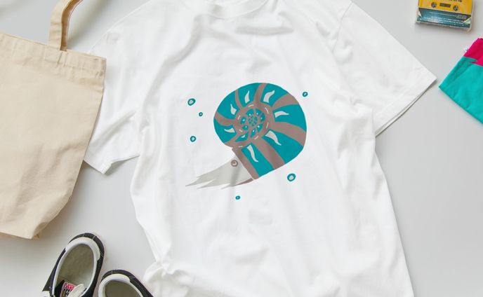 魅惑のアンモナイトTシャツ