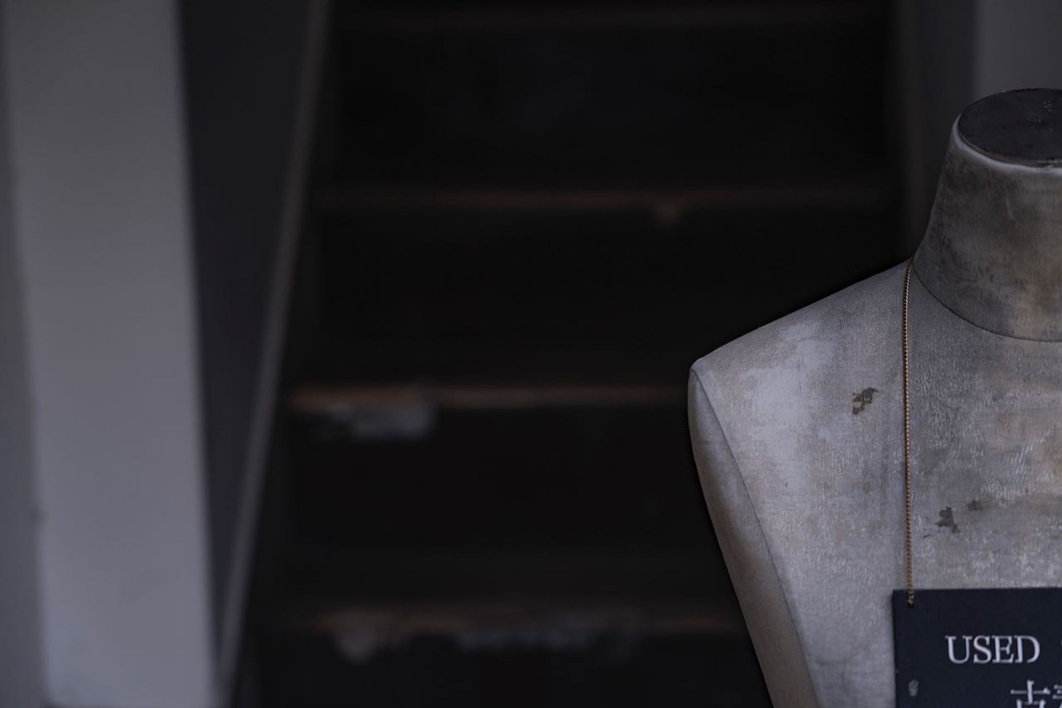 Website 更新のお知らせ　Notice of website update.

皆様こんにちは。
Websiteを更新しましたので
よろしければ是非ご覧ください。

Hello everyone.
Website has been updated.
Please take a look.

https://hiroshi-yamaoka.com

撮影地は、神戸市の古いビルです。
神戸ならではのレトロな雰囲気が魅力的でした。
そこには一期一会の風景との出会いがありました。

The shooting location is an old building in Kobe city.
The retro atmosphere unique to Kobe was attractive.
There was an encounter with the once-in-a-lifetime scenery.

#현대미술 
#abstractexpression
 #contemporaryart
 #artgeneve
 #写真好きな人と繋がりたい 
#現代アート
 #現代アート好きな人と繋がりたい
 #아트전시회
 #아티스트
 #photography
 #photooftheday
 #사진스타그램 
#contemporaryphotography
 #tokyoart
 #tokyoartist
 #abstractexpression
 #사진작가
 #contemparyart
 #artgeneve
 #現代芸術 
#사진스타그램
#bnw_greatshots
#bnw_lumeilio
#capturabnw
#fineartphotography 
#igersjp
#instagramjapan
#lensbabyambassador
#masters_in_bnw-1