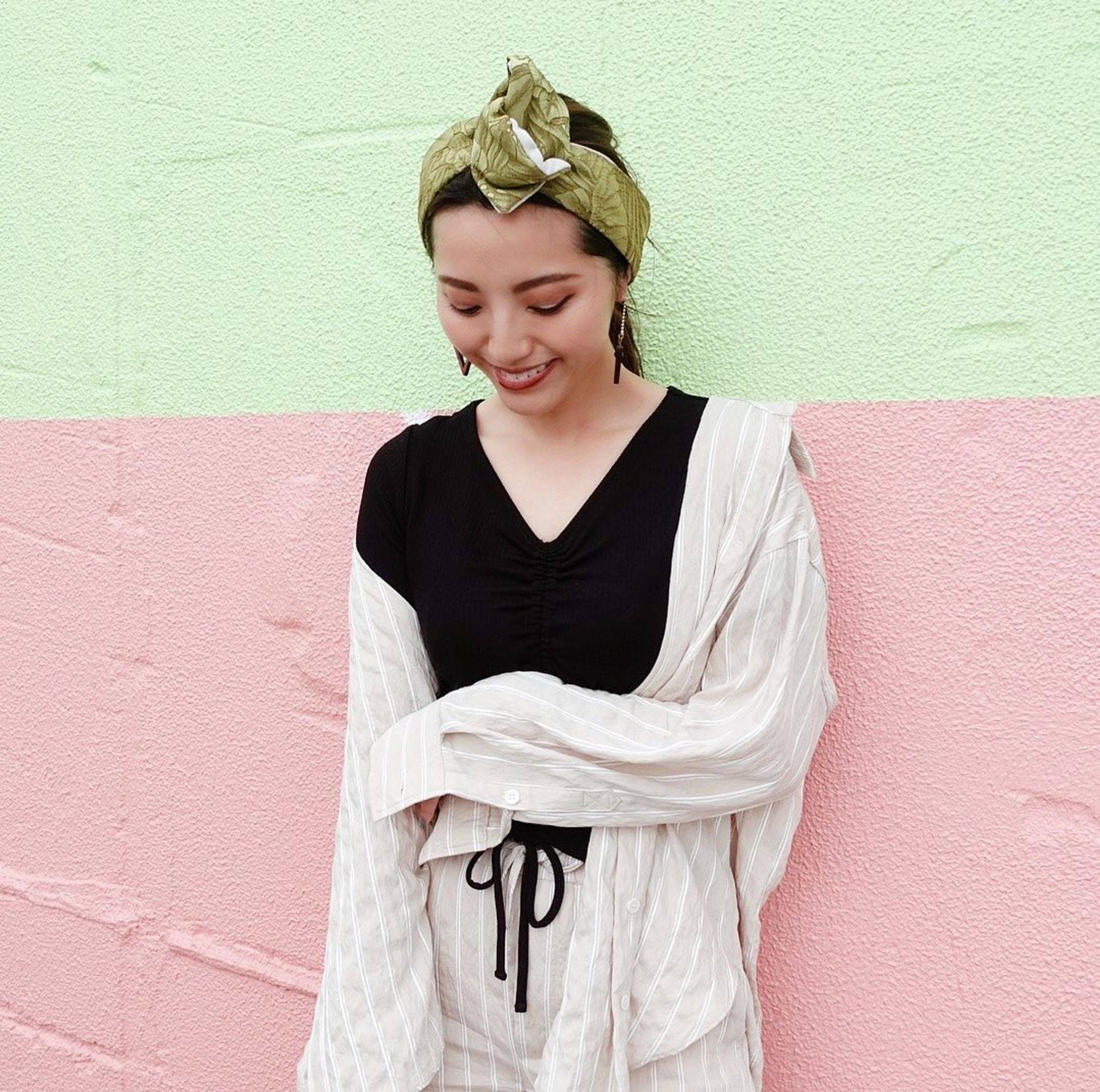 イタリア製立体リーフ柄のカバー。

裏地は接触冷感素材を使用しております。

〰️ターバンのご購入は〰️
✔︎以下のInstagramプロフィールリンク
@qppa.ii
@ii_mnm_lp

▶︎Creema 🔎QPPAで出てきます
▶︎minne 🔎QPPAで出てきます
💌ご購入方法が分からない場合はDMにてお尋ね下さい。

.
.
.
.
#キュッパ #着せ替えターバン#エスニック #着せ替えターバン #日本製 #madeinjapan  #ターバンアレンジ #ターバン #ターバンヘア #ターバンコーデ #ヘアアレンジ #ヘアアクセサリー #ヘアアクセ #ヘアバンド#海 #湘南スタイル #茅ヶ崎市 #茅ヶ崎 #ヘアケアグッズ #時短ヘアアレンジ #ワイヤーターバン #イタリア製生地-1